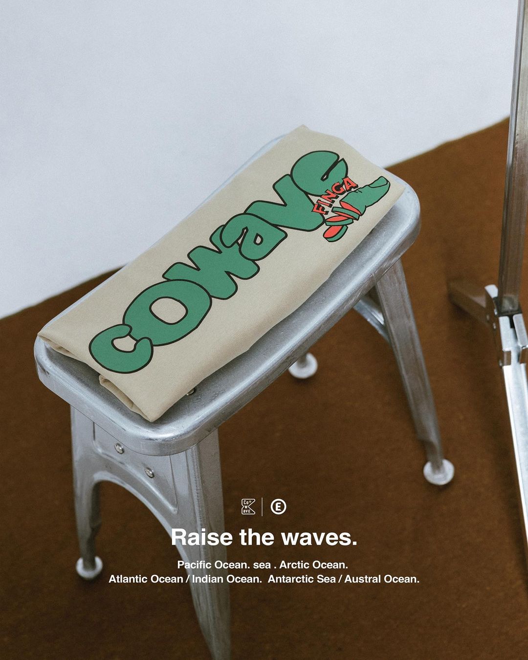 Cowave 2023-24 Fall & Winter Finger LOGO tee