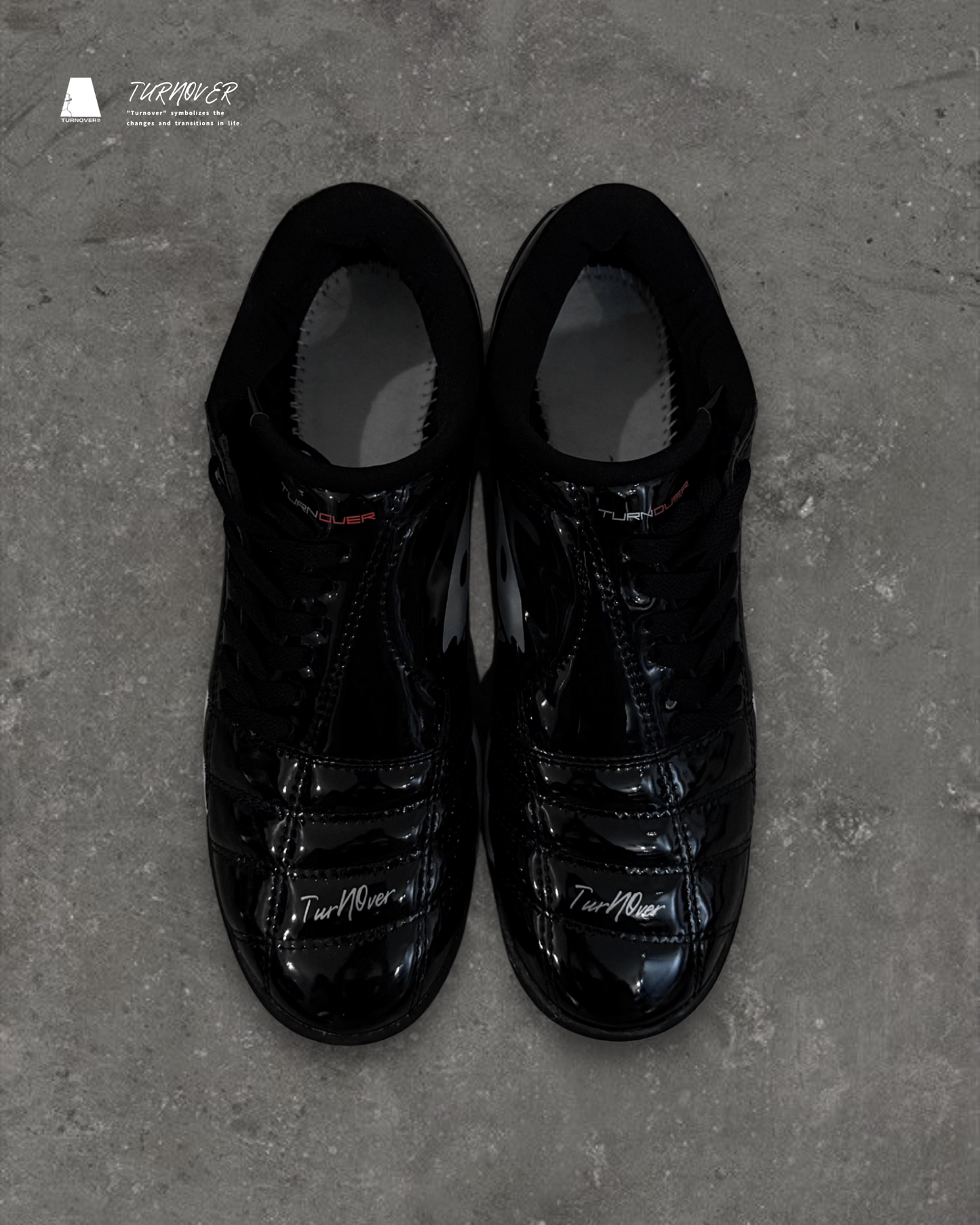 TURNOVER T90 DARK KNIGHT 足球鞋