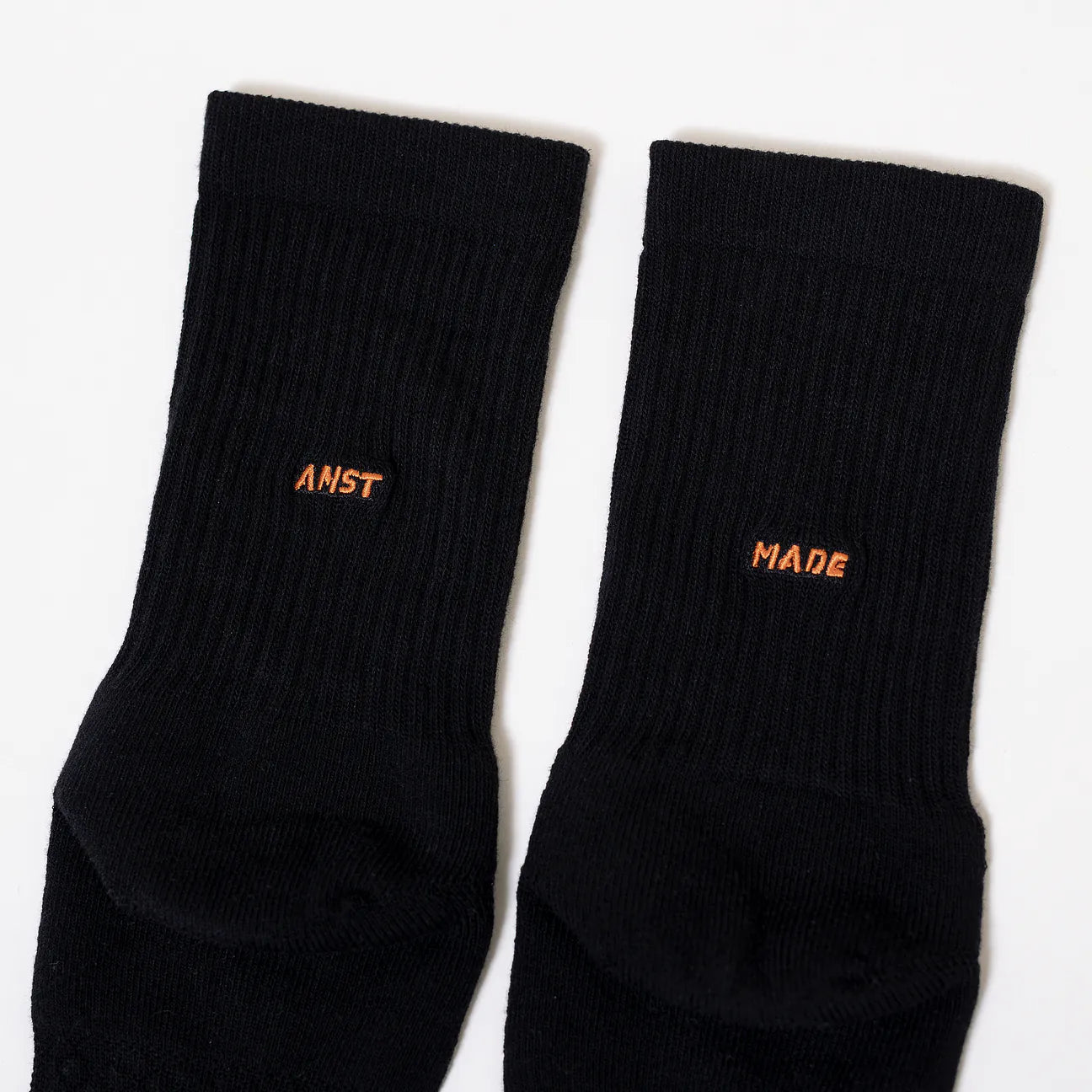 ANST 台灣製LOGO刺繡厚底中筒襪