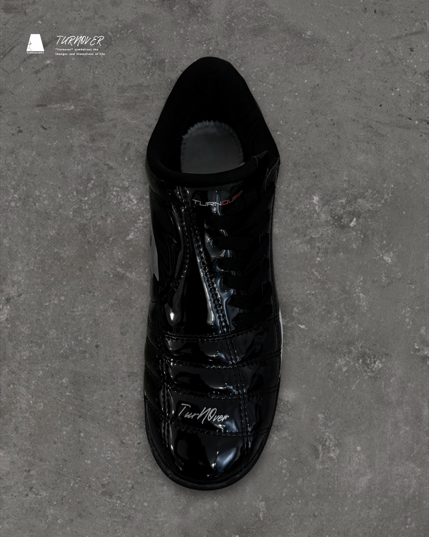 TURNOVER T90 DARK KNIGHT 足球鞋