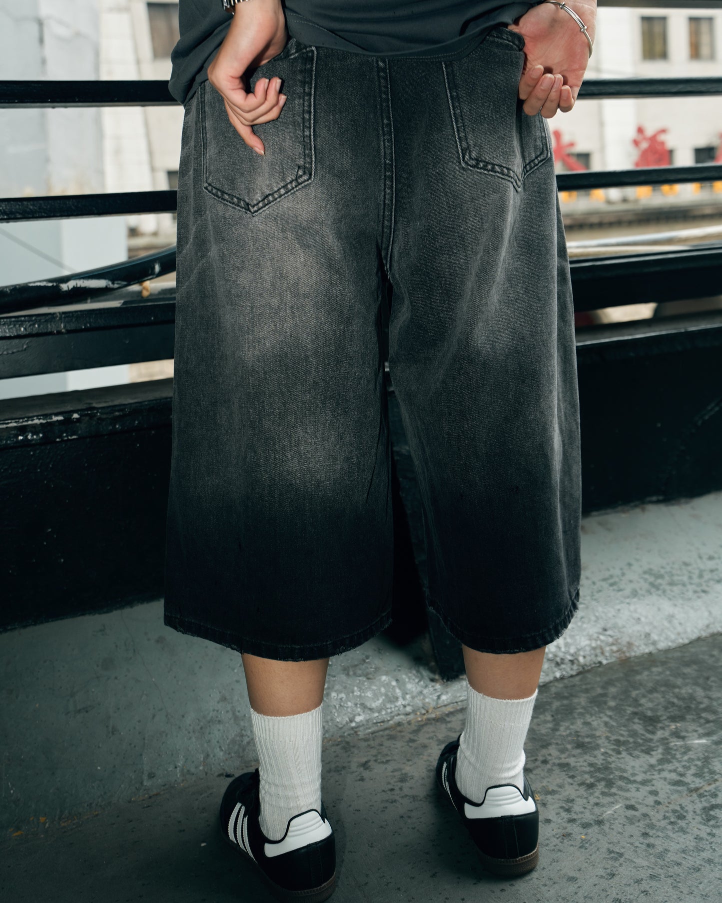 Turnover Cropped Jeans