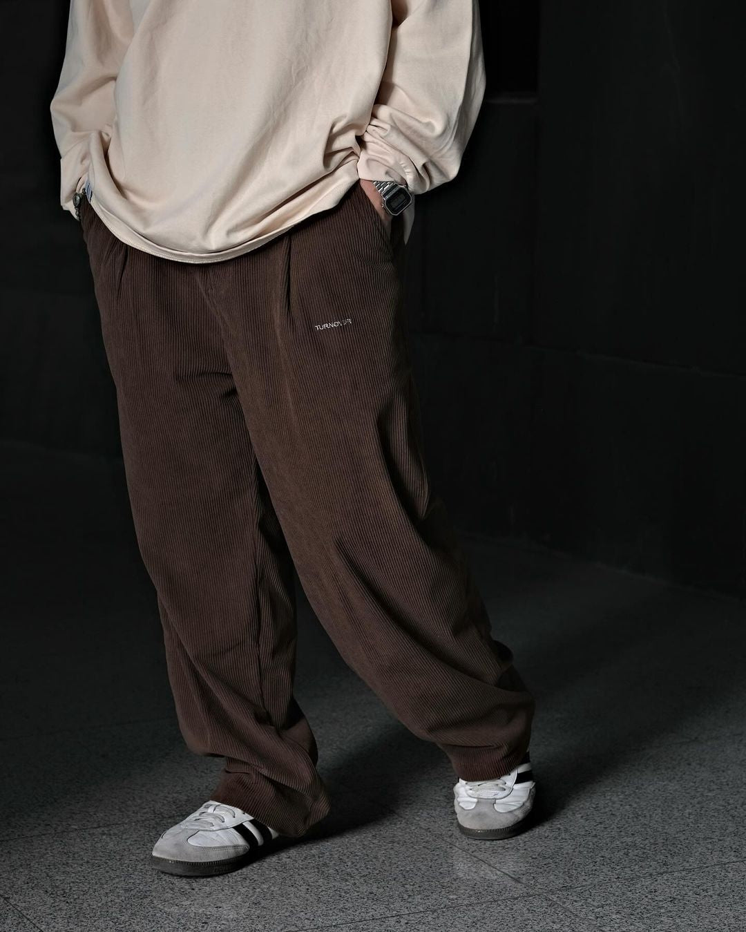 TURNOVER THIN CORDUROY PANTS