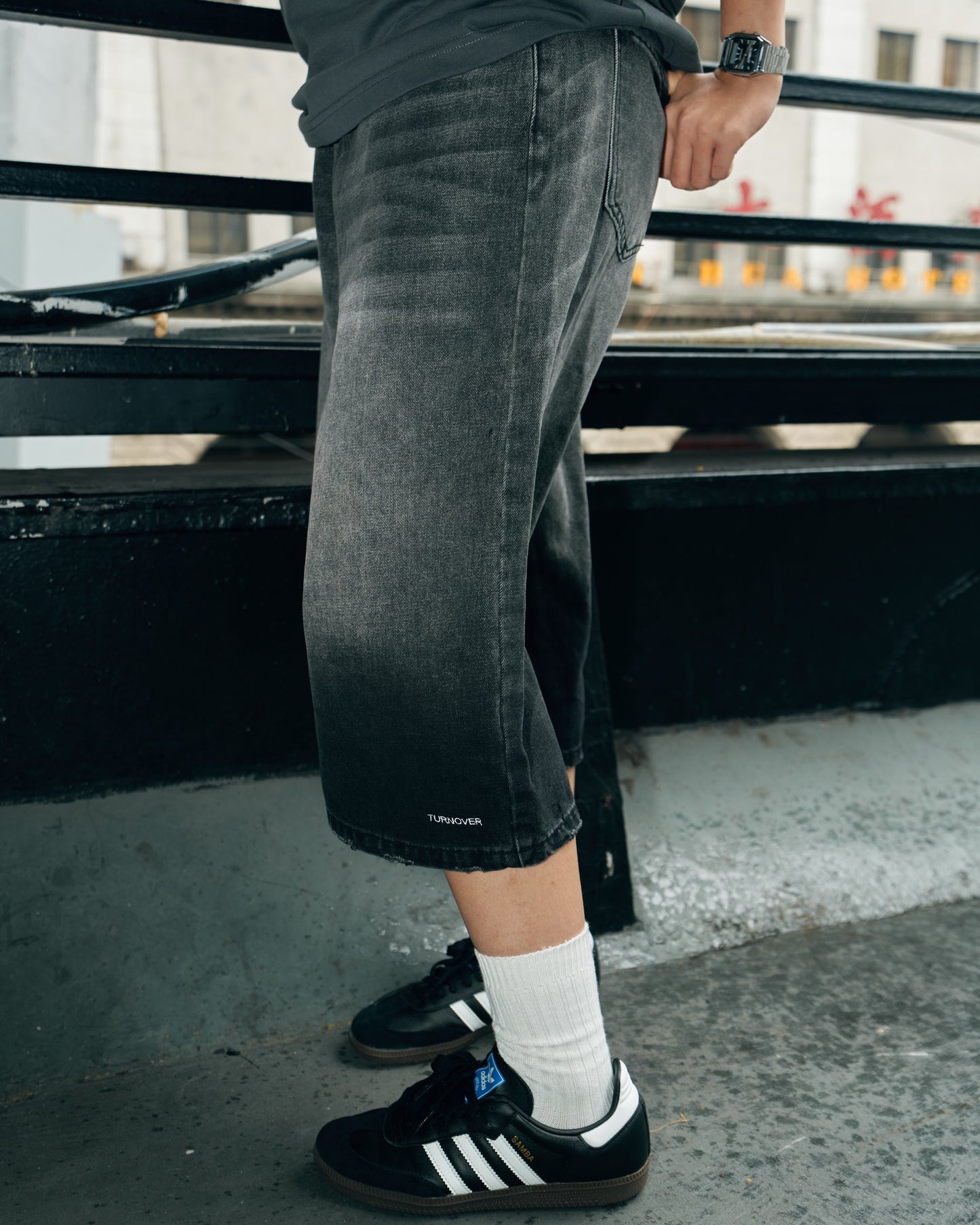 Turnover Cropped Jeans