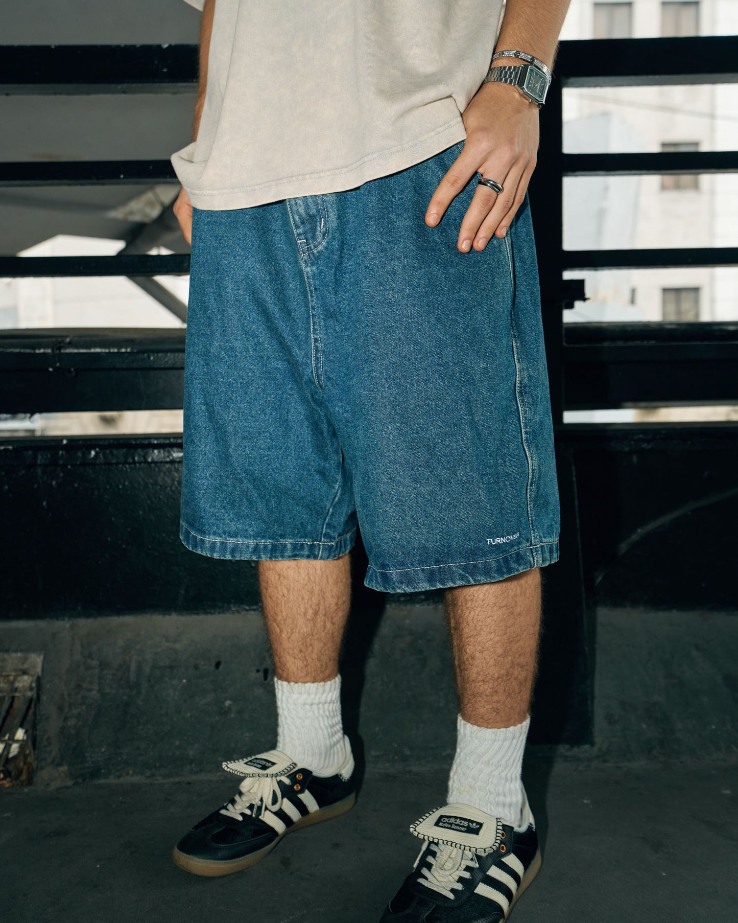 TURNOVER DENIM SHORTS