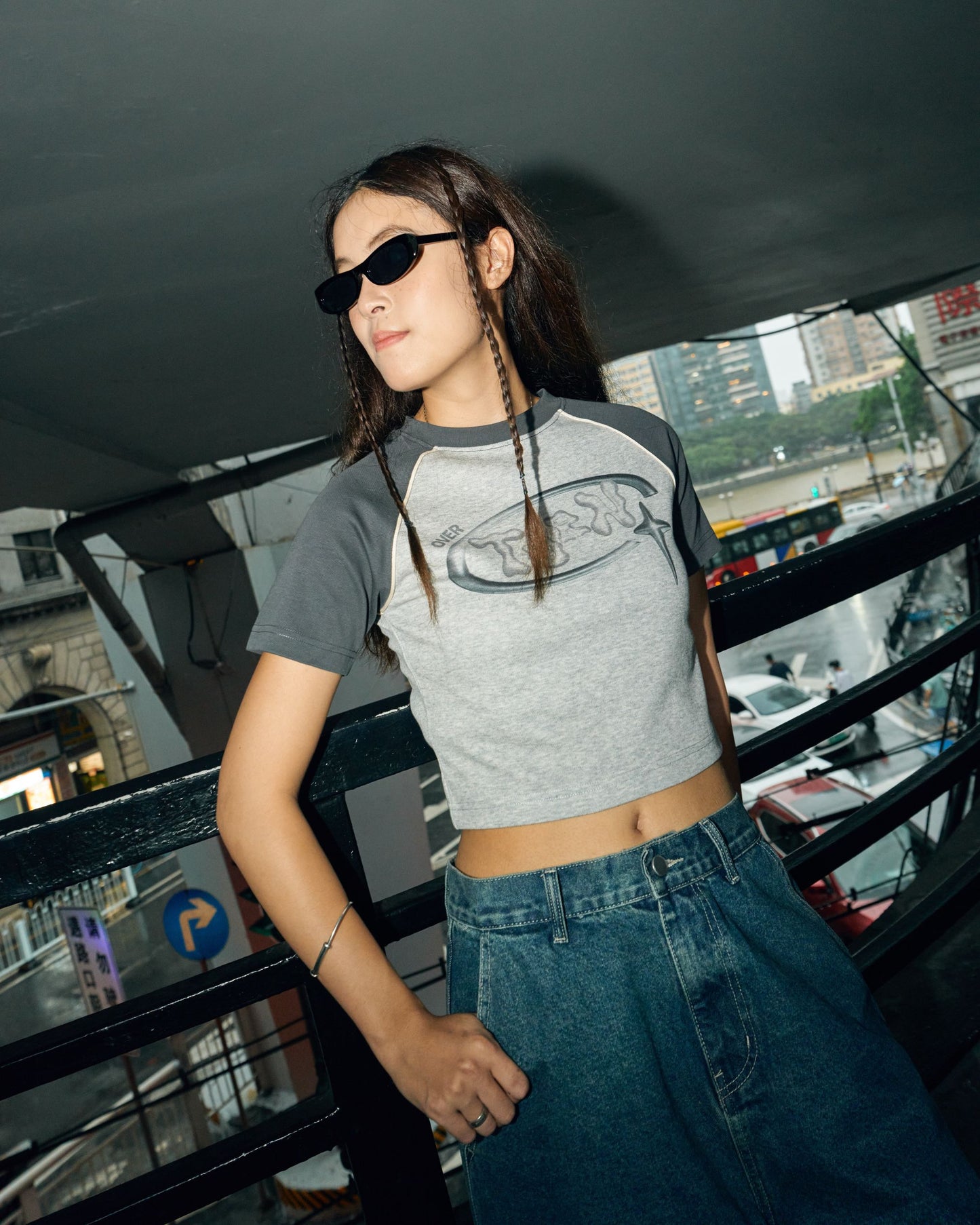 TURNOVER SUMMER TOP / GREY