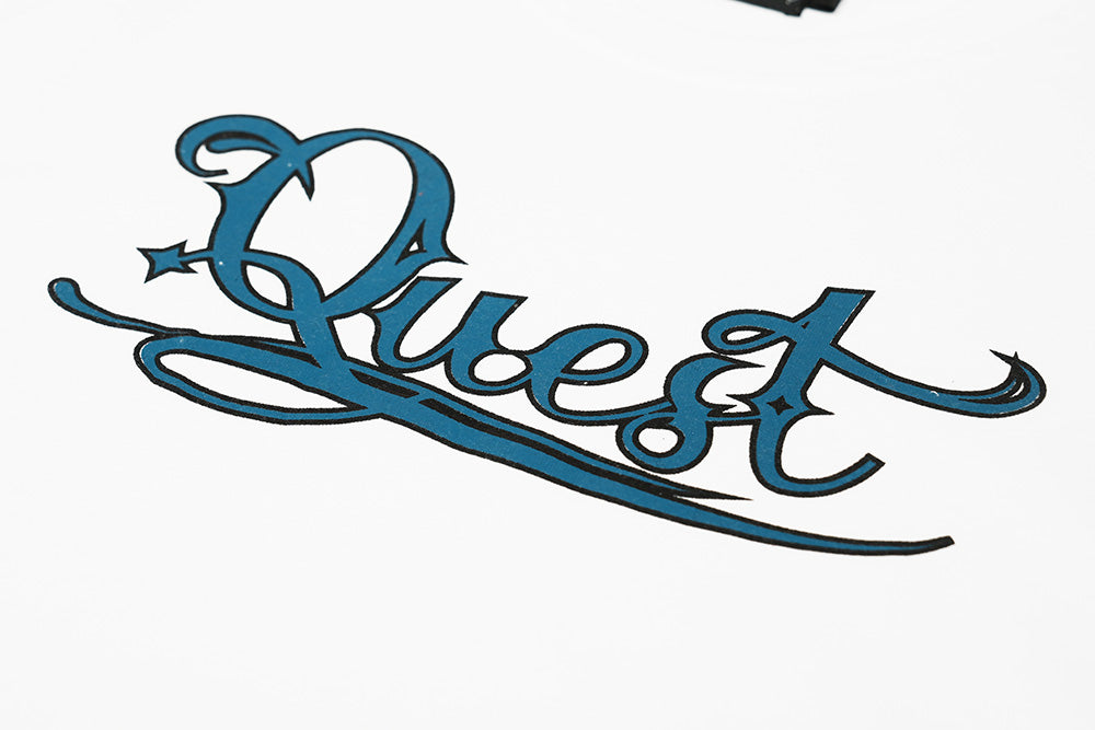 【QUEST】雕花 LOGO TEE 短T