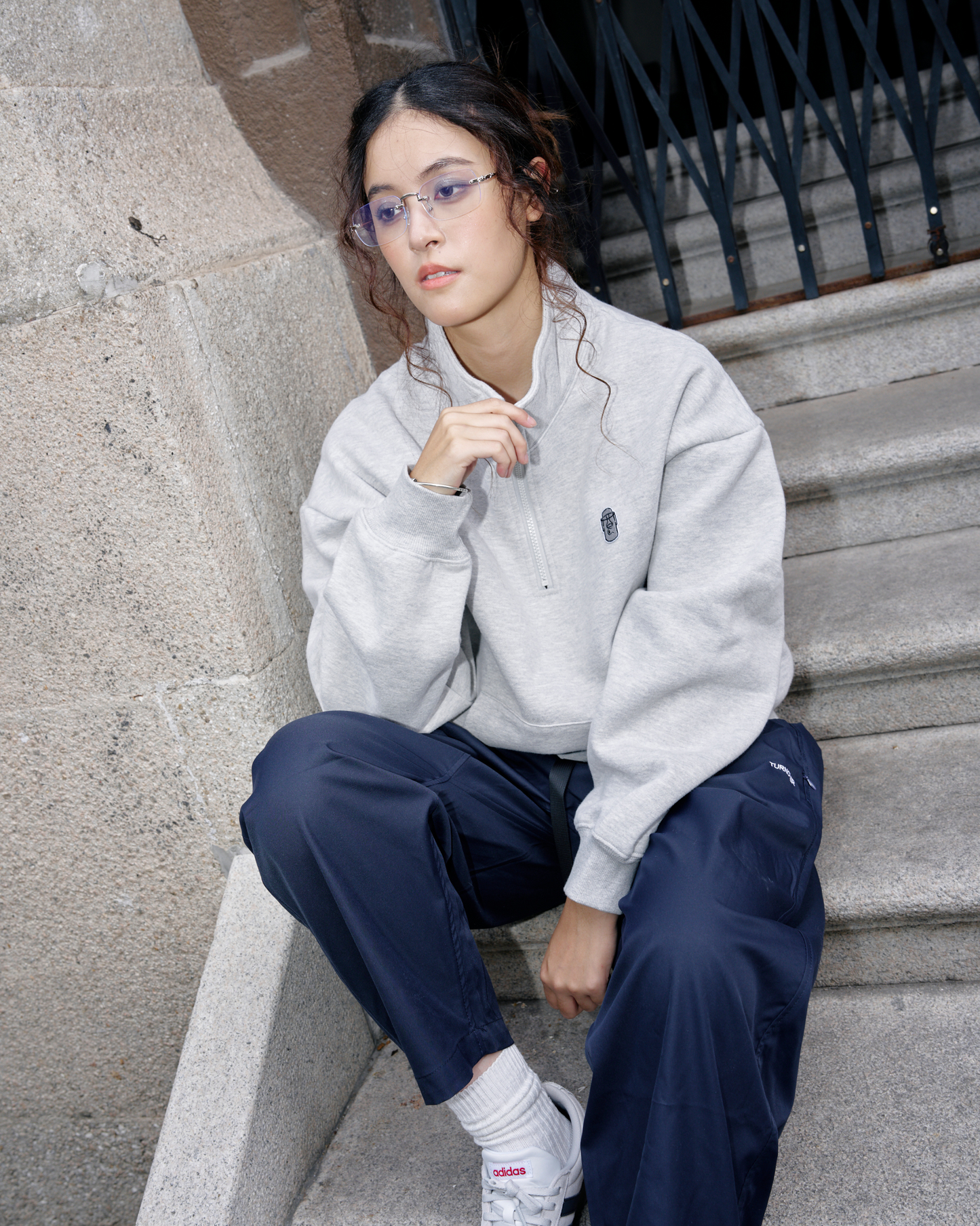 TURNOVER HALF-ZIP SWEATSHIRT