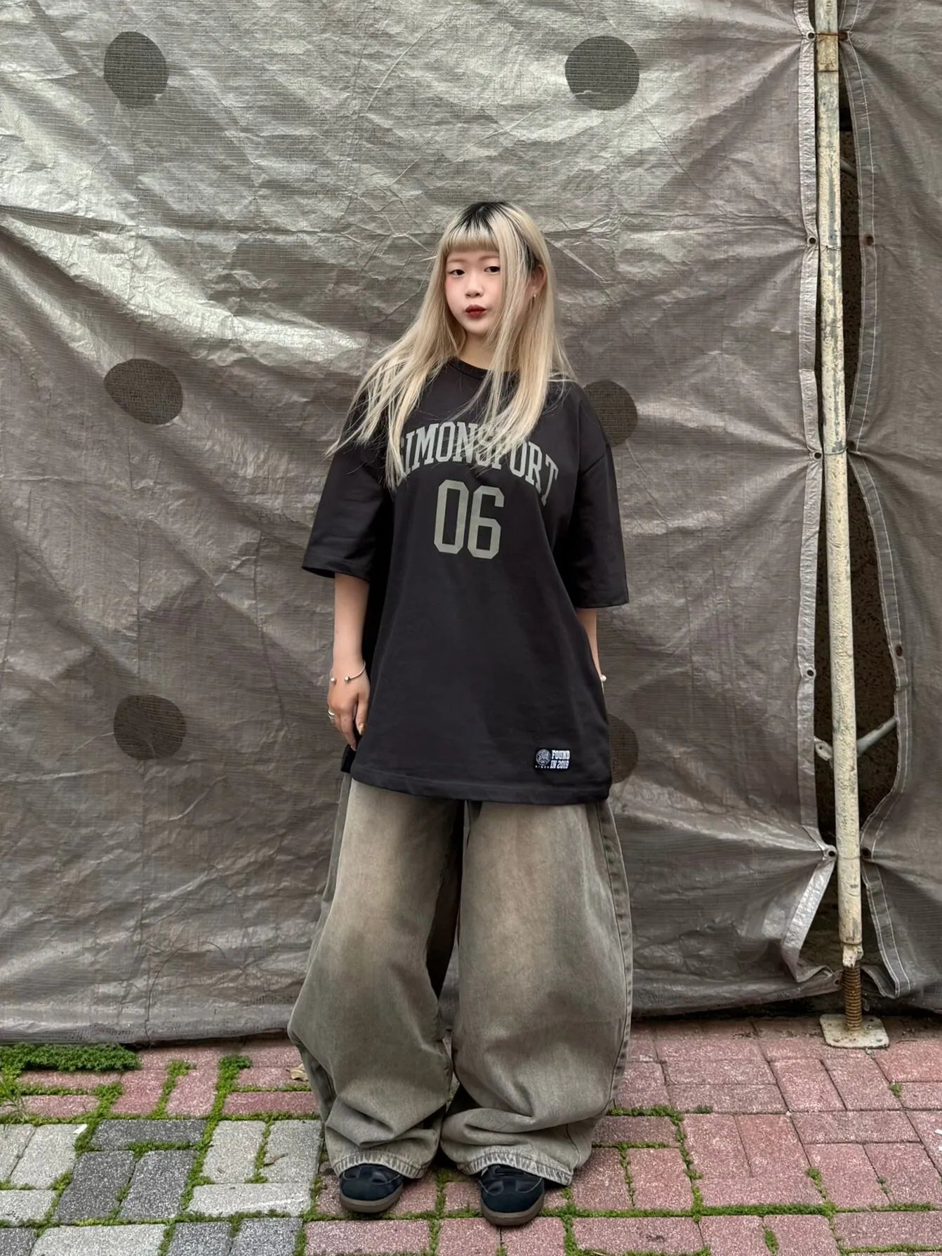 SIMON MADE TS-2523-01 90’S 經典 籃球 短T