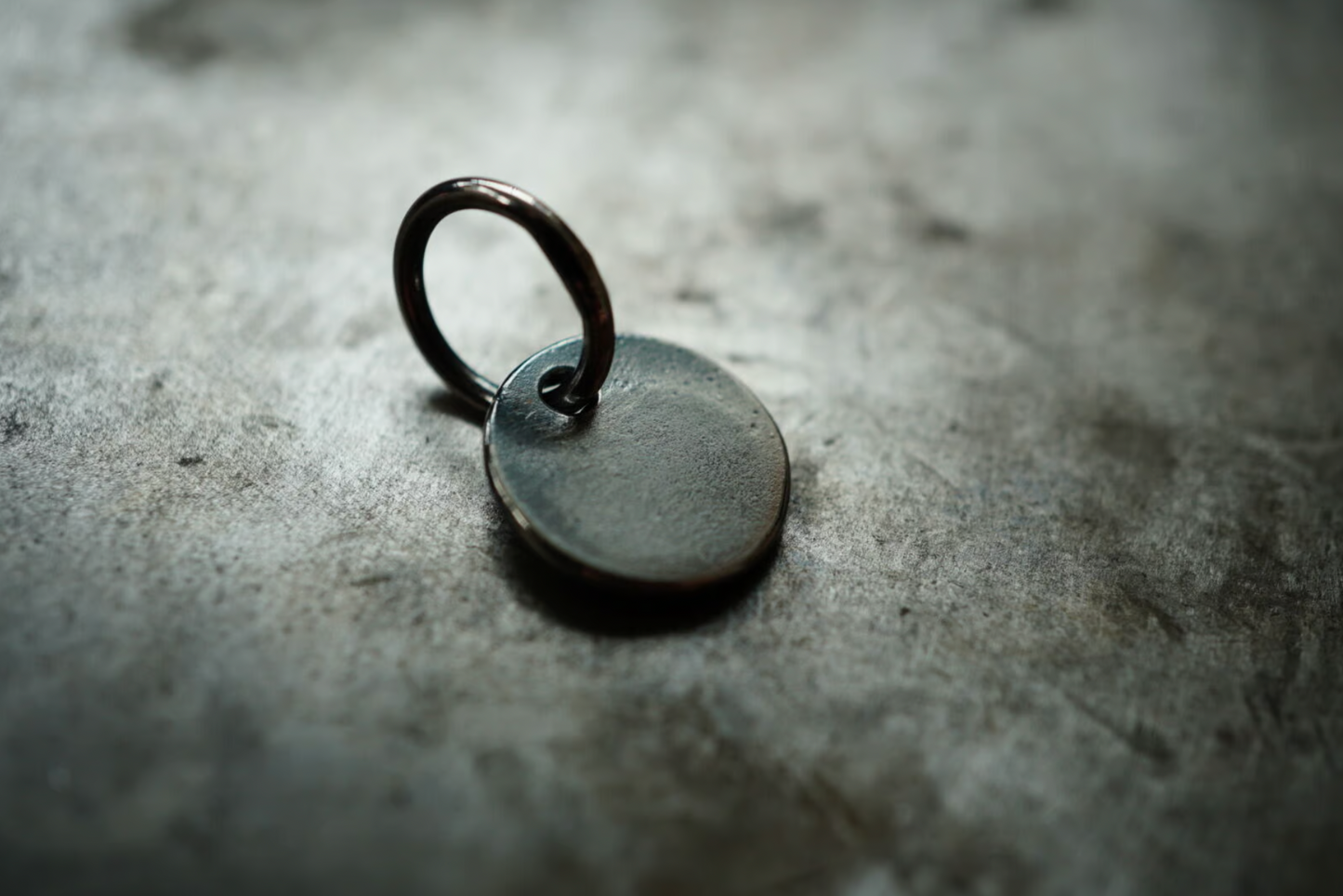 Hemlock plain logo metal