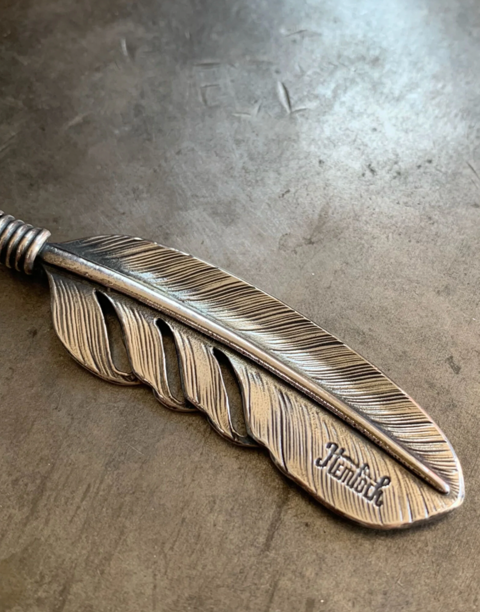 Hemlock feather L 【cast】