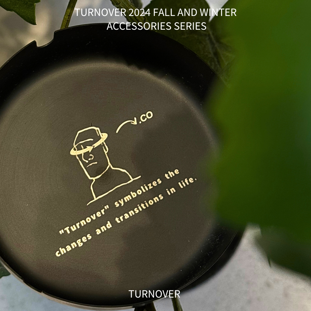 TURNOVER ASHTRAY