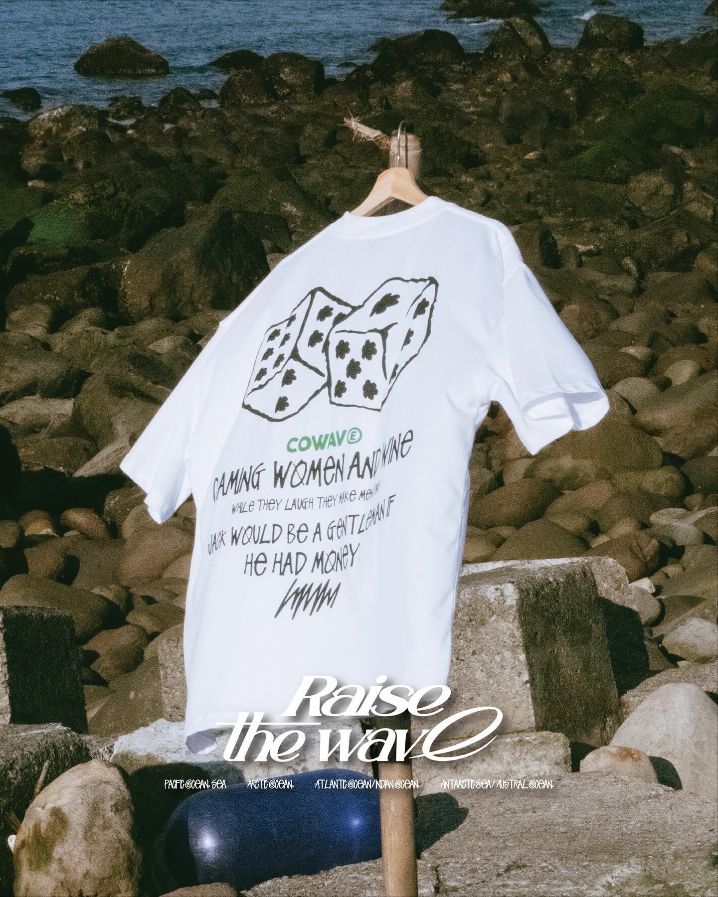Cowave.tw 24SS DICE Foam Printing Logo Tee