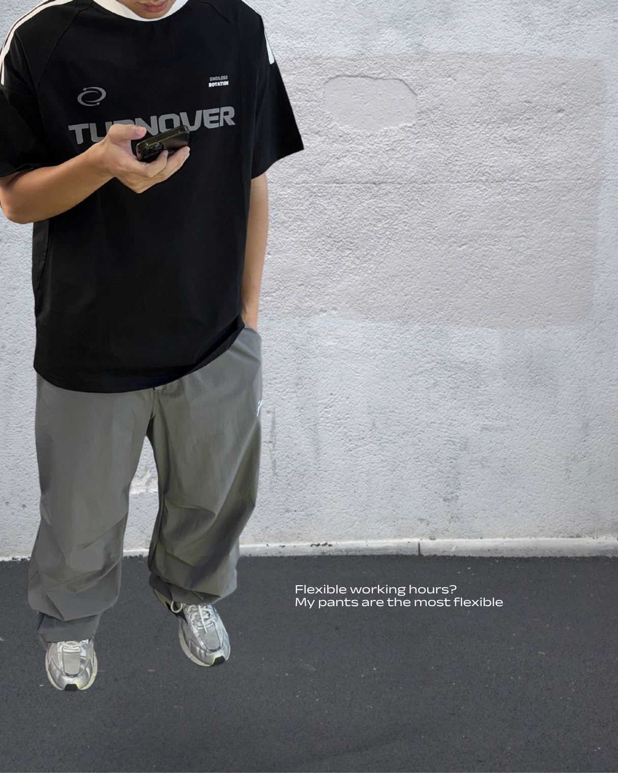 TURNOVER 2025SS Rogue Pleats Parachute Pants
“25SS-LS14 褶學散兵褲”