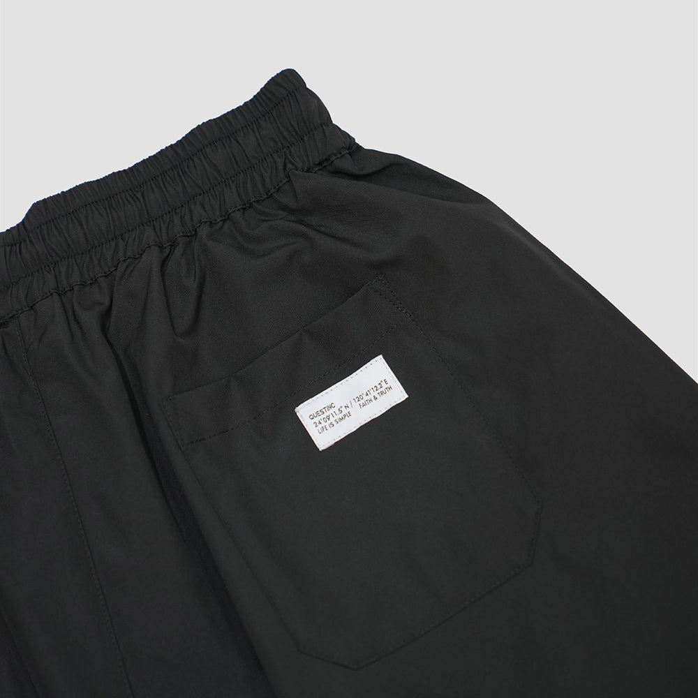 【QUEST】HIDDEN POCKET SHORTS