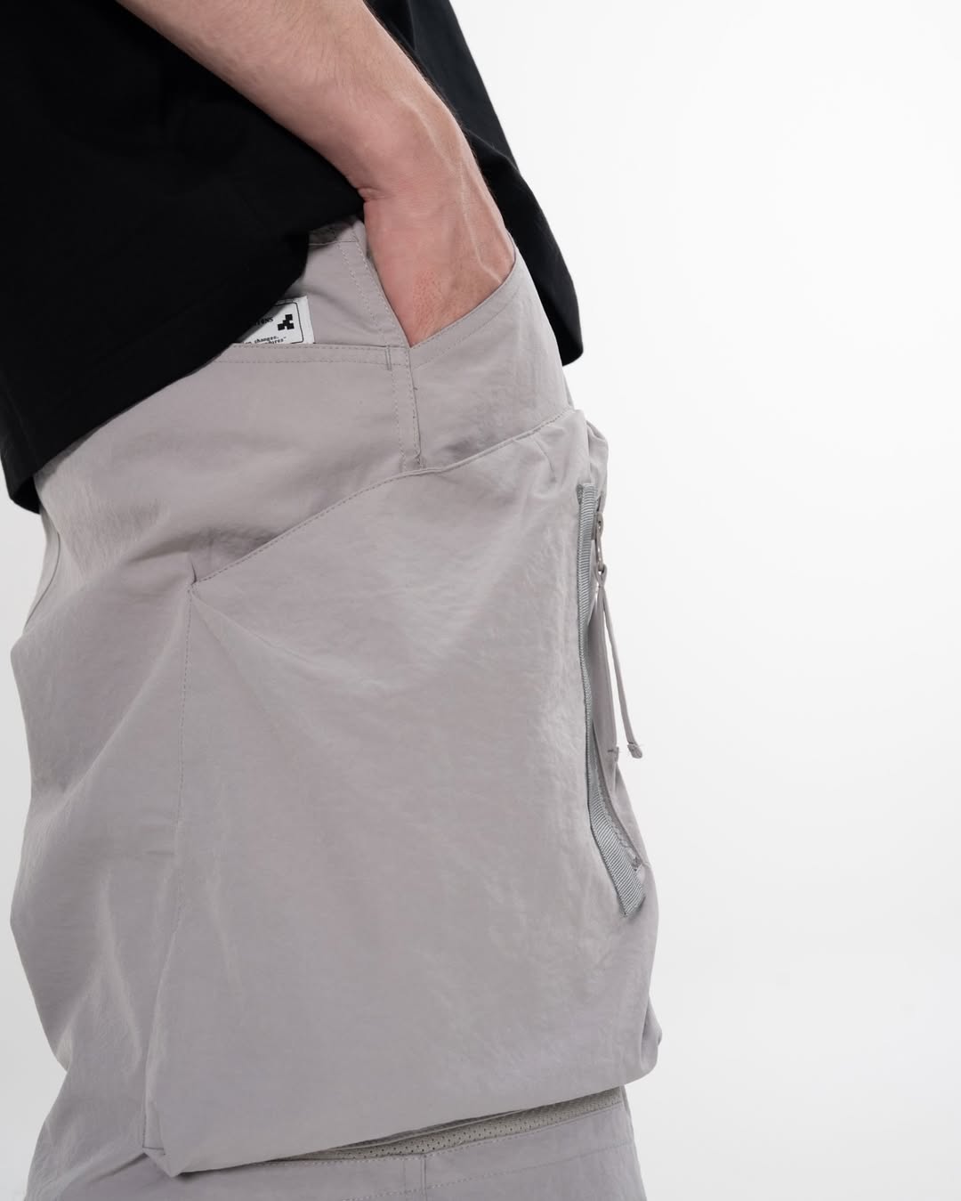 台灣品牌QUEST NYLON FUNCTIONAL SHORTS 機能口袋短褲