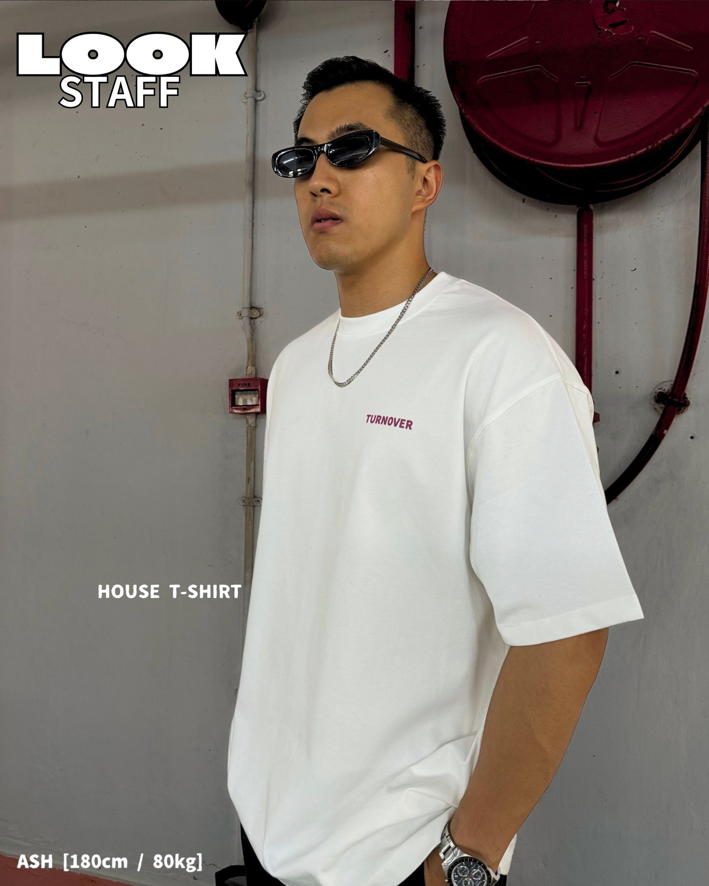 LOOK STAFF ② ⑧