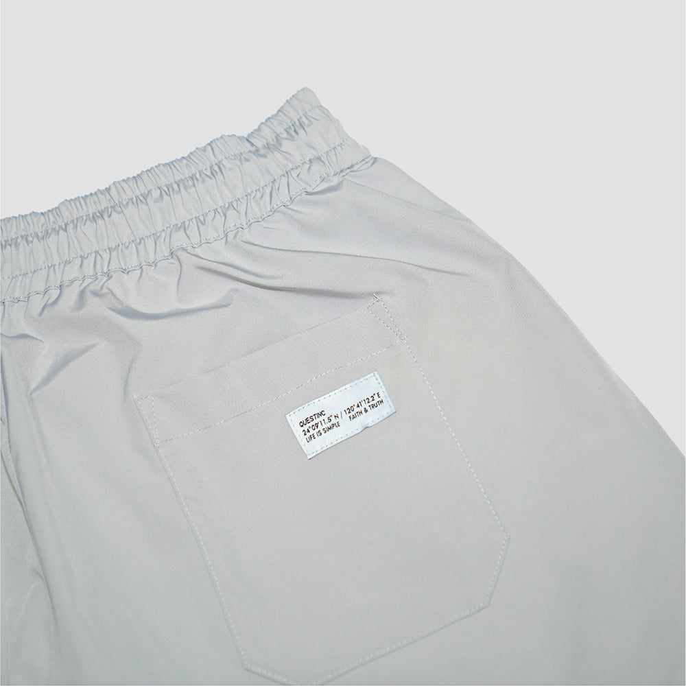 【QUEST】HIDDEN POCKET SHORTS - 淺灰