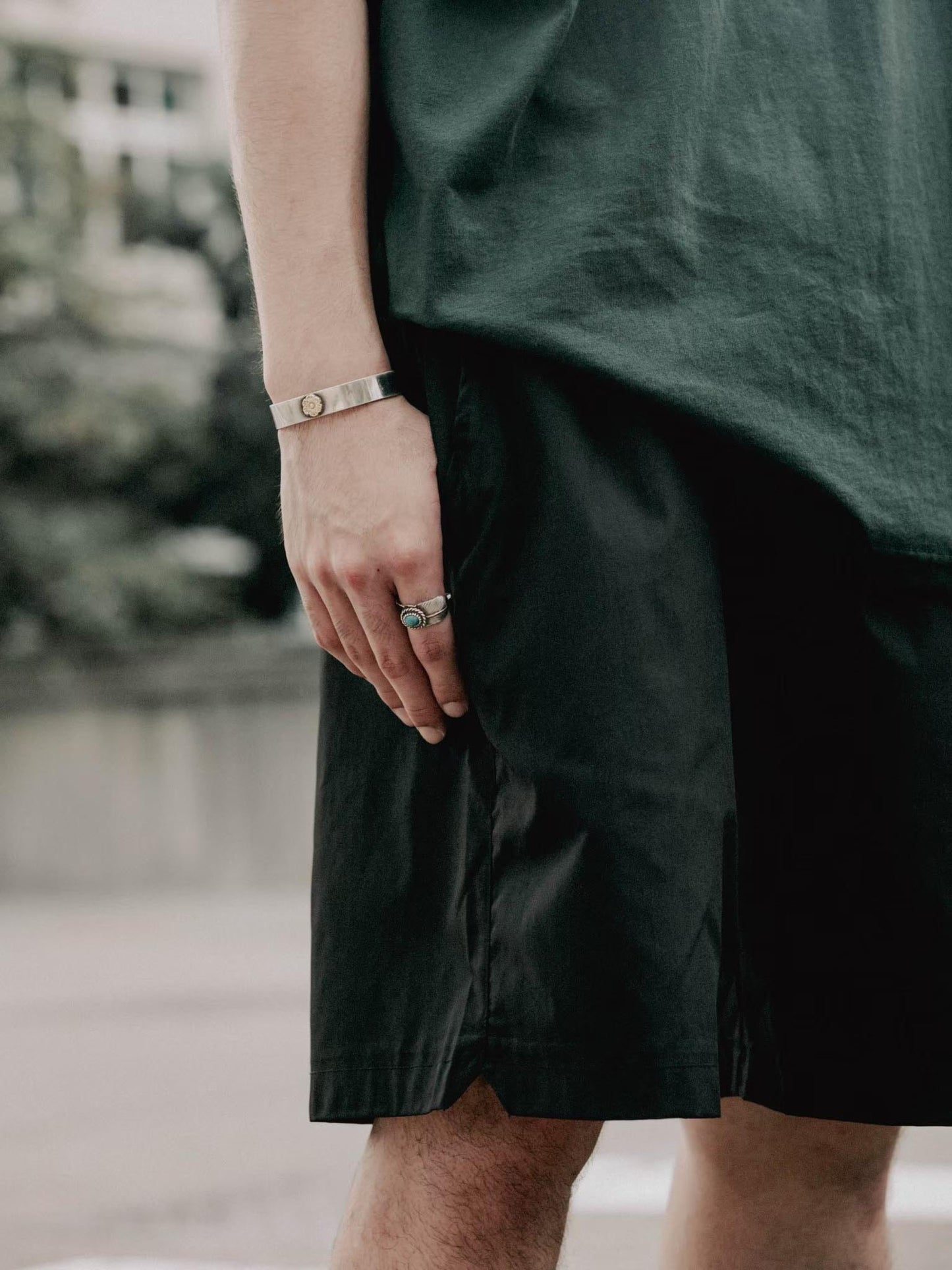 【QUEST】HIDDEN POCKET SHORTS