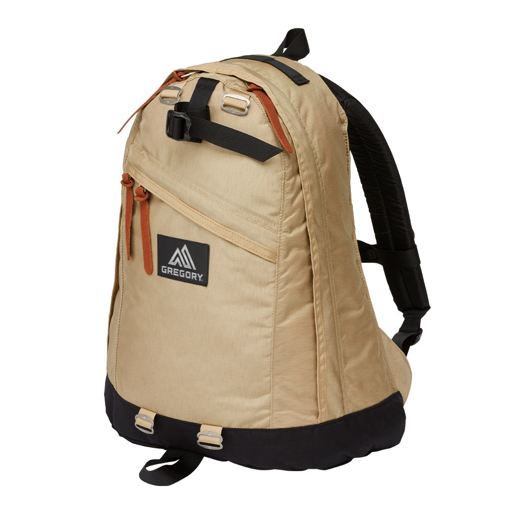 GREGORY DAY PACK SAND 26L