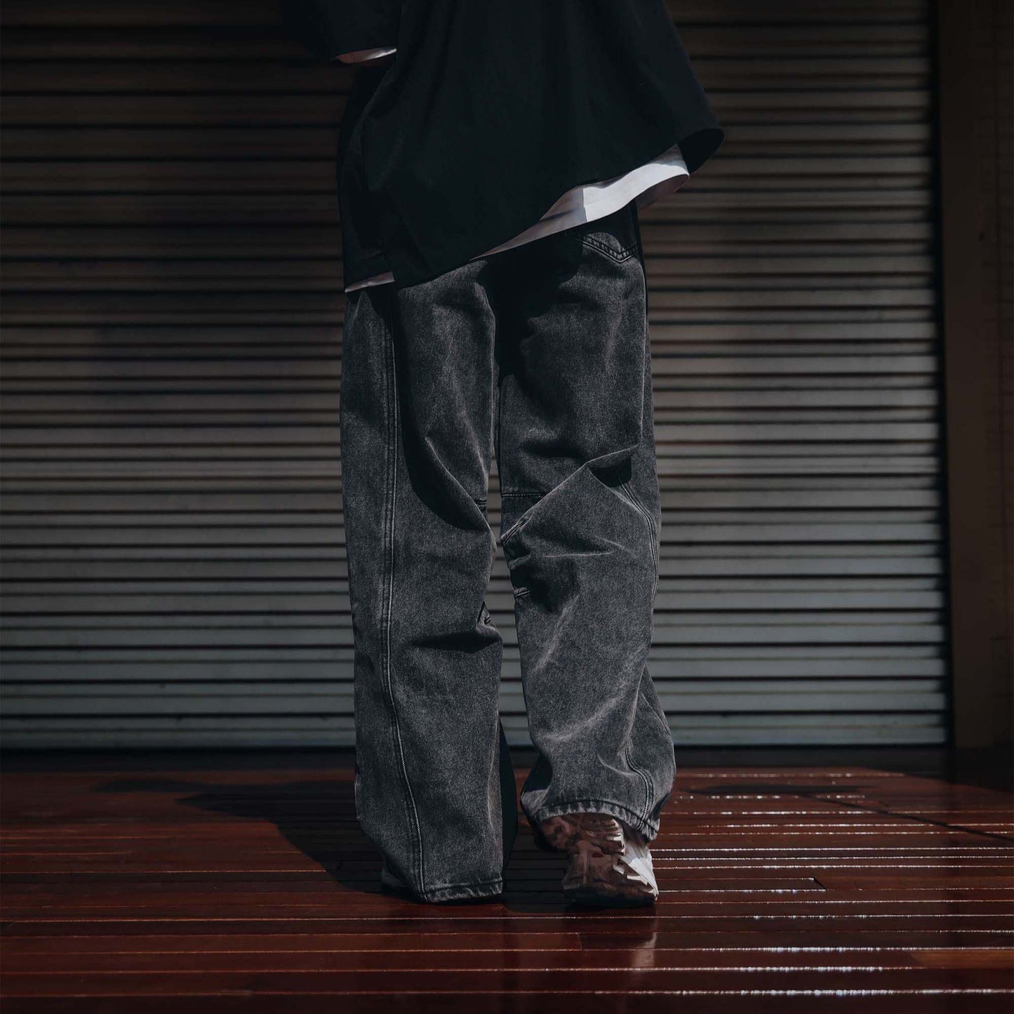 QUEST Baggy Barrel Jeans 錐形堆疊 水洗 牛仔褲