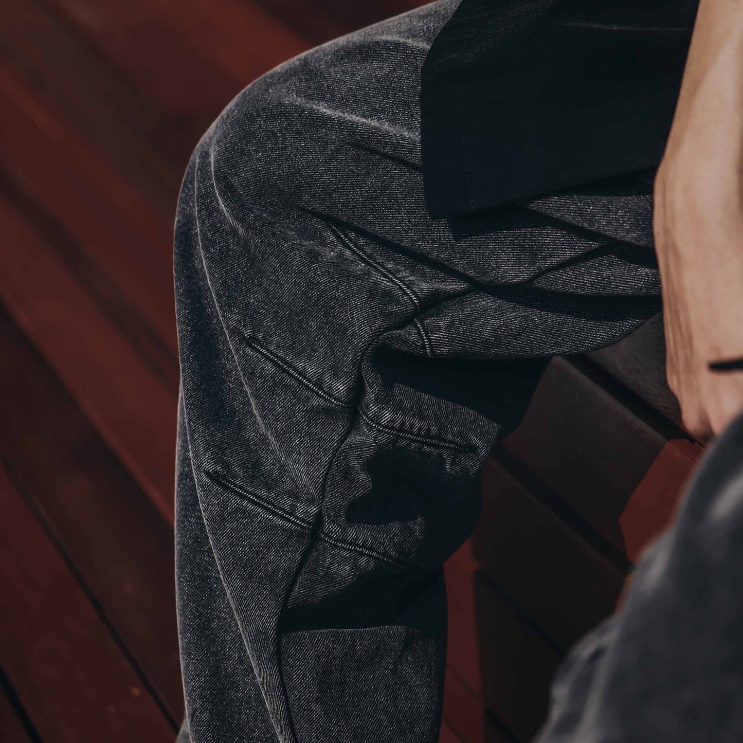 QUEST Baggy Barrel Jeans 錐形堆疊 水洗 牛仔褲