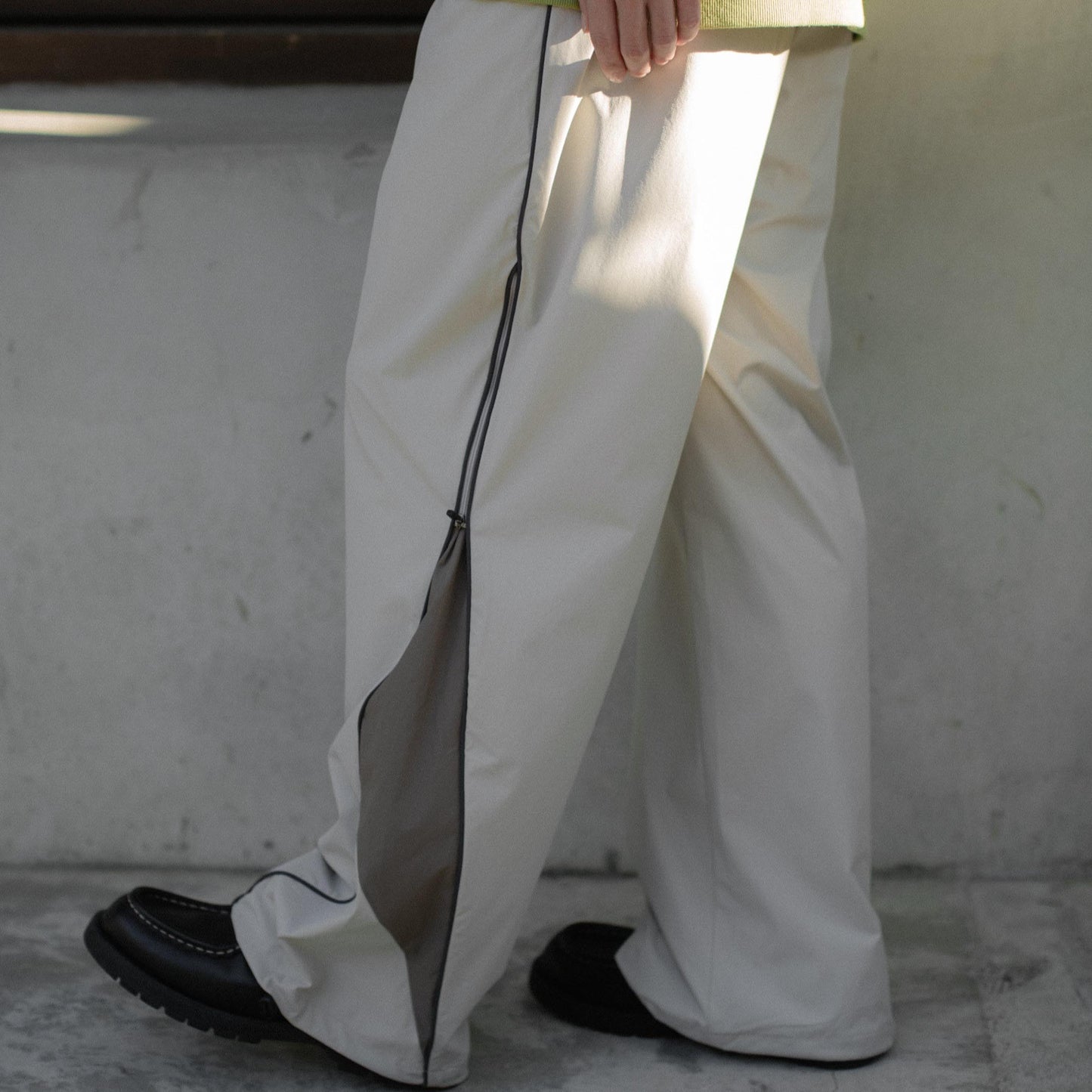 QUEST PIPING TRACK PANTS拼接拉鏈寬褲