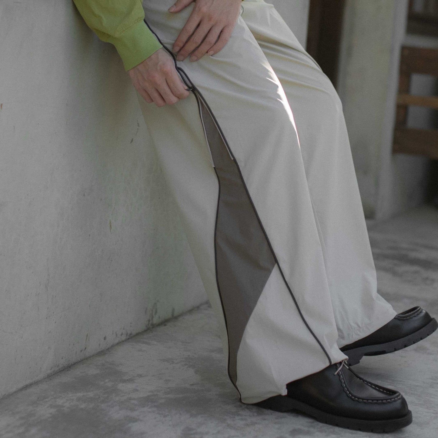 QUEST PIPING TRACK PANTS拼接拉鏈寬褲