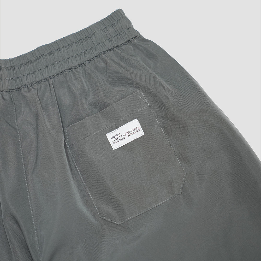 【QUEST】HIDDEN POCKET SHORTS