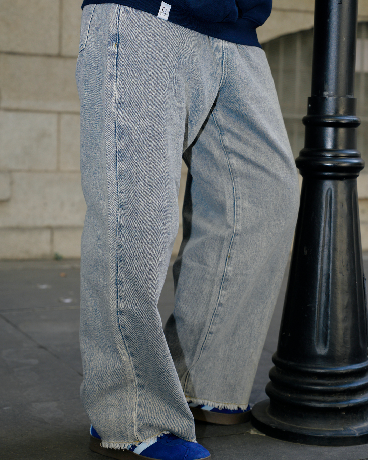 TURNOVER LOOSE HEM LONG JEANS