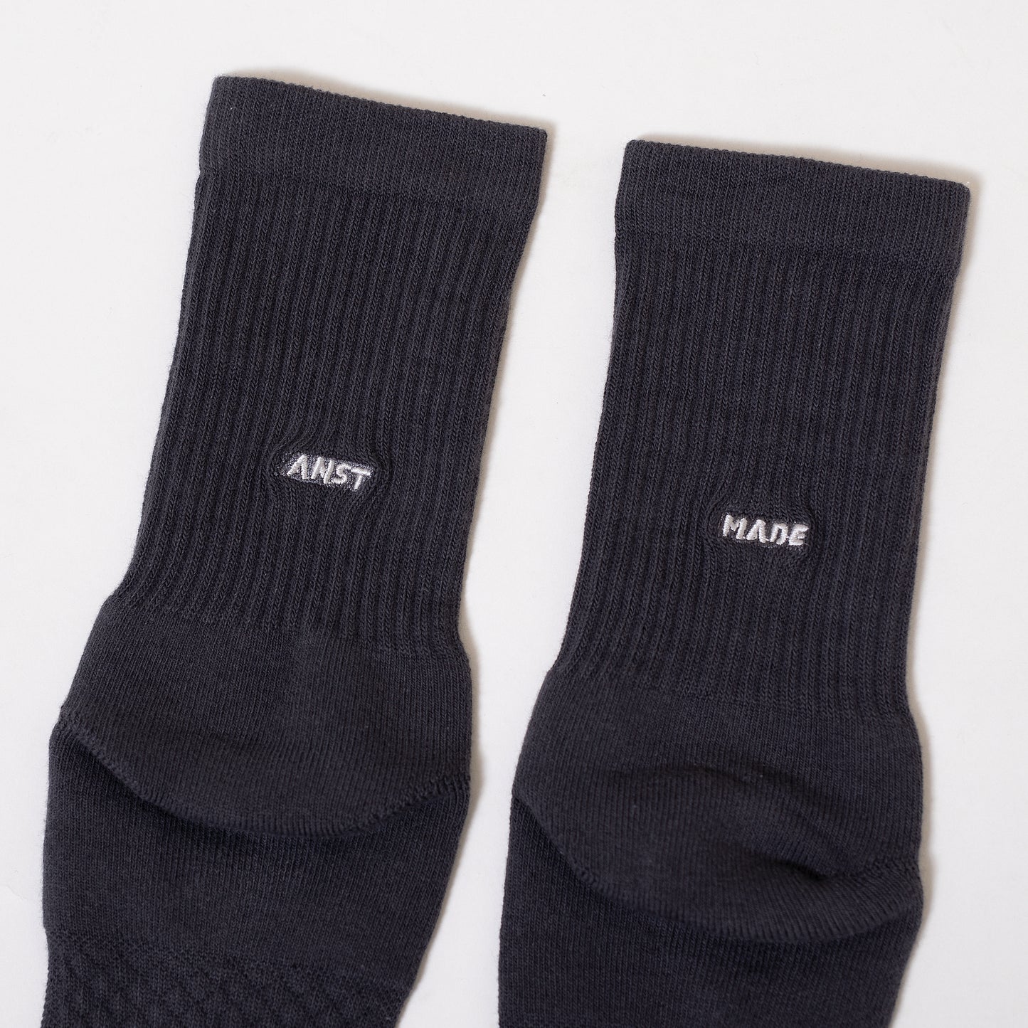 ANST 台灣製LOGO刺繡厚底中筒襪