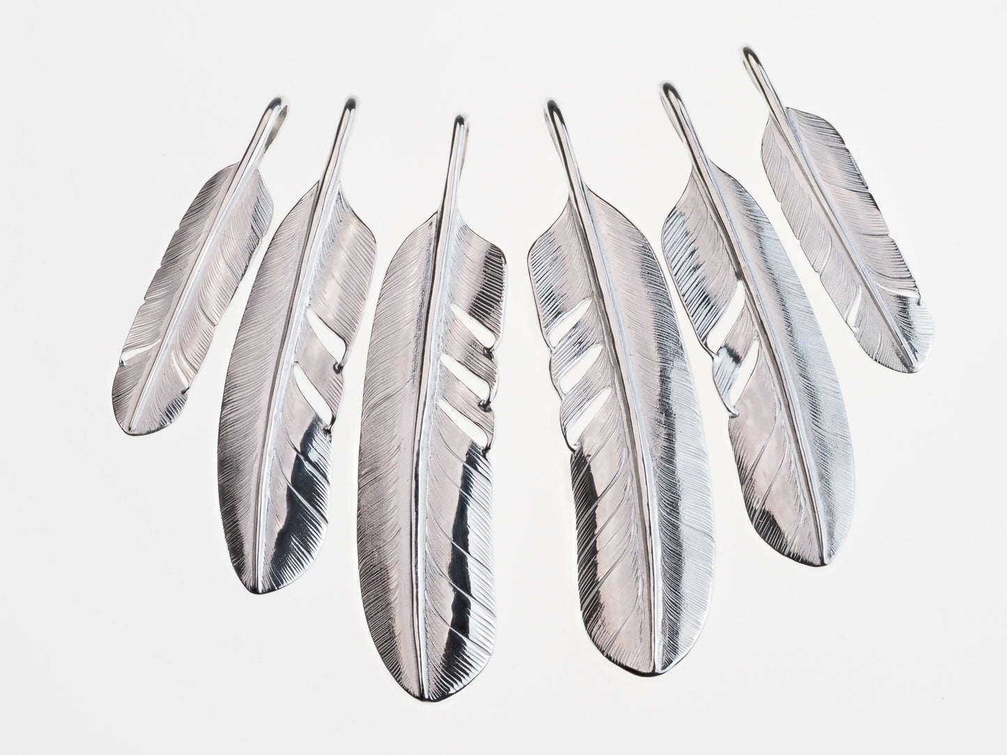 P-057 feather M (L)