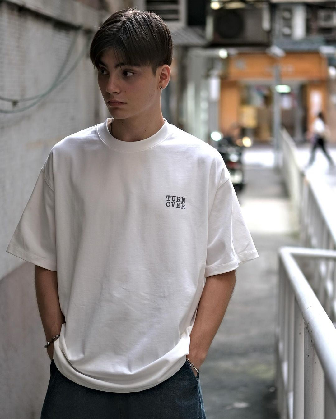 TURNOVER STEERING WHEEL TEE