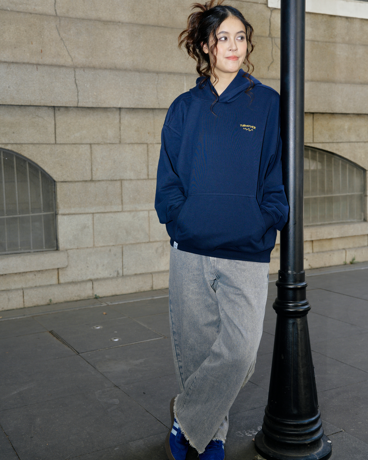 TURNOVER LOOSE HEM LONG JEANS