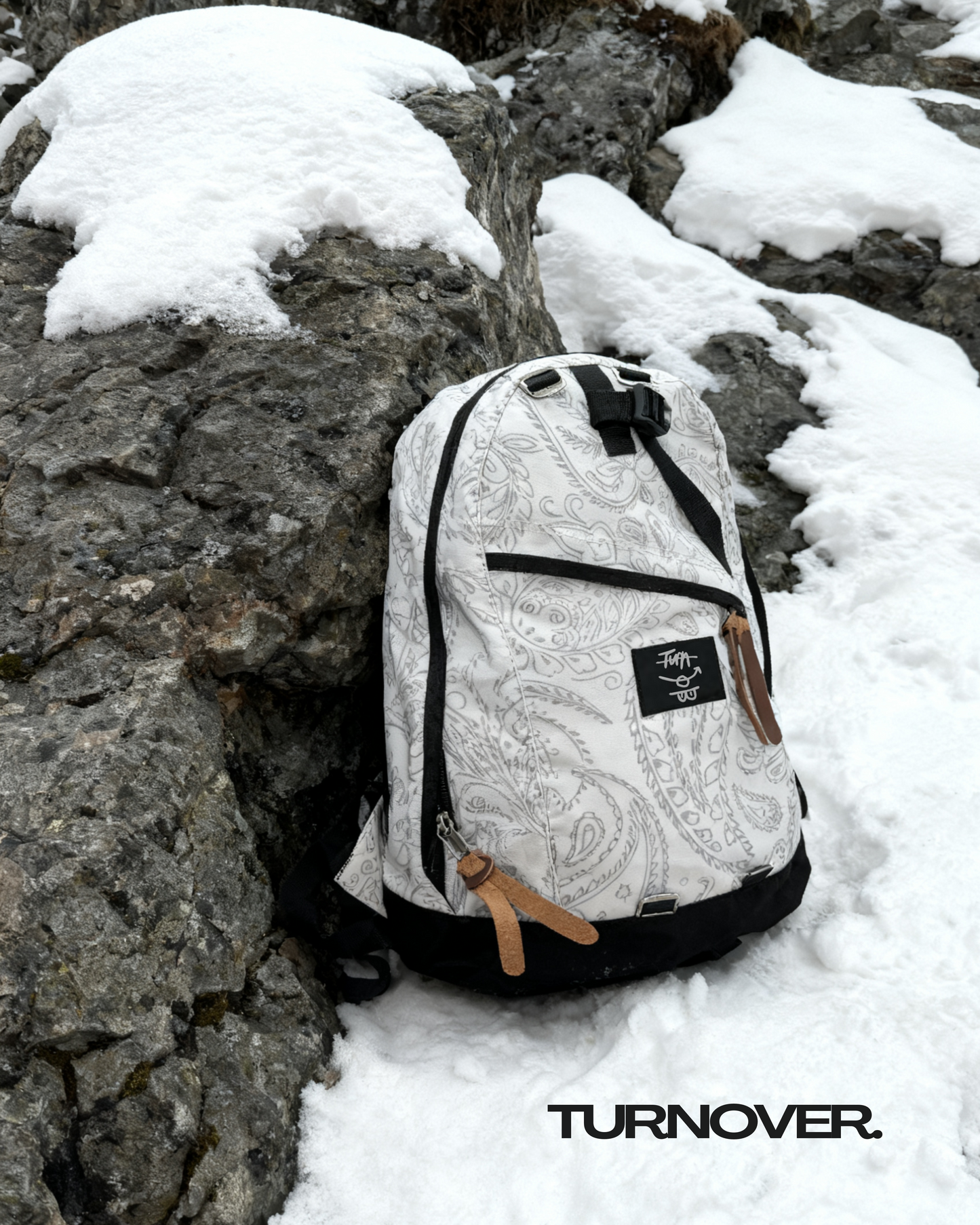 TURNOVER 2026AW Nomad Droplet “26AW-AS2 腰果游牧水滴書包” 白色