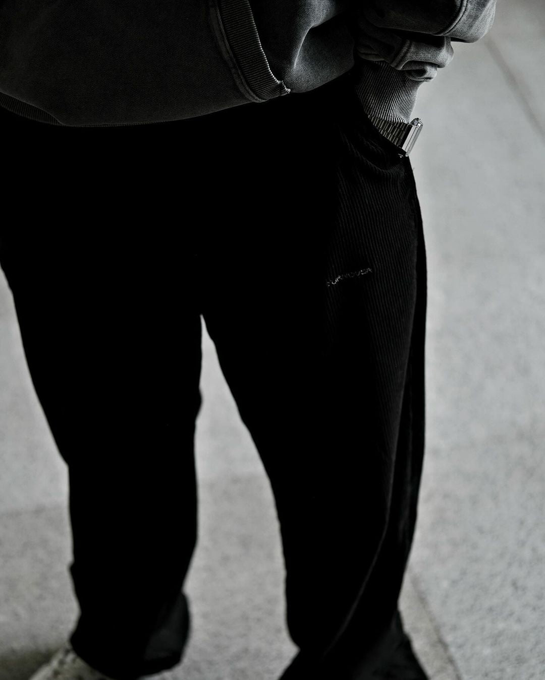 TURNOVER THIN CORDUROY PANTS