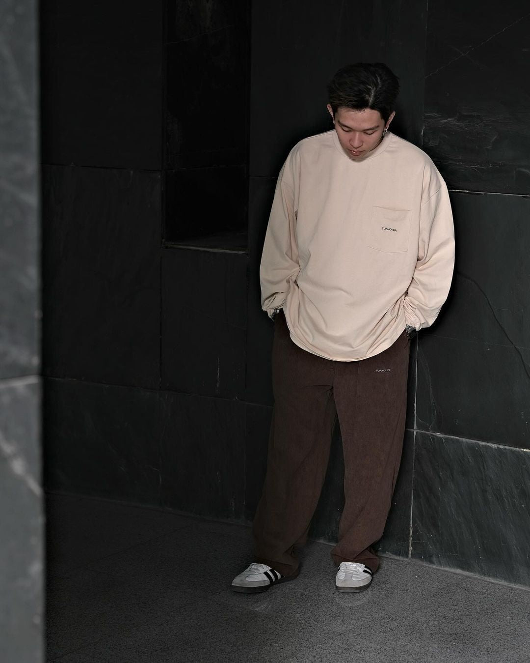 TURNOVER THIN CORDUROY PANTS