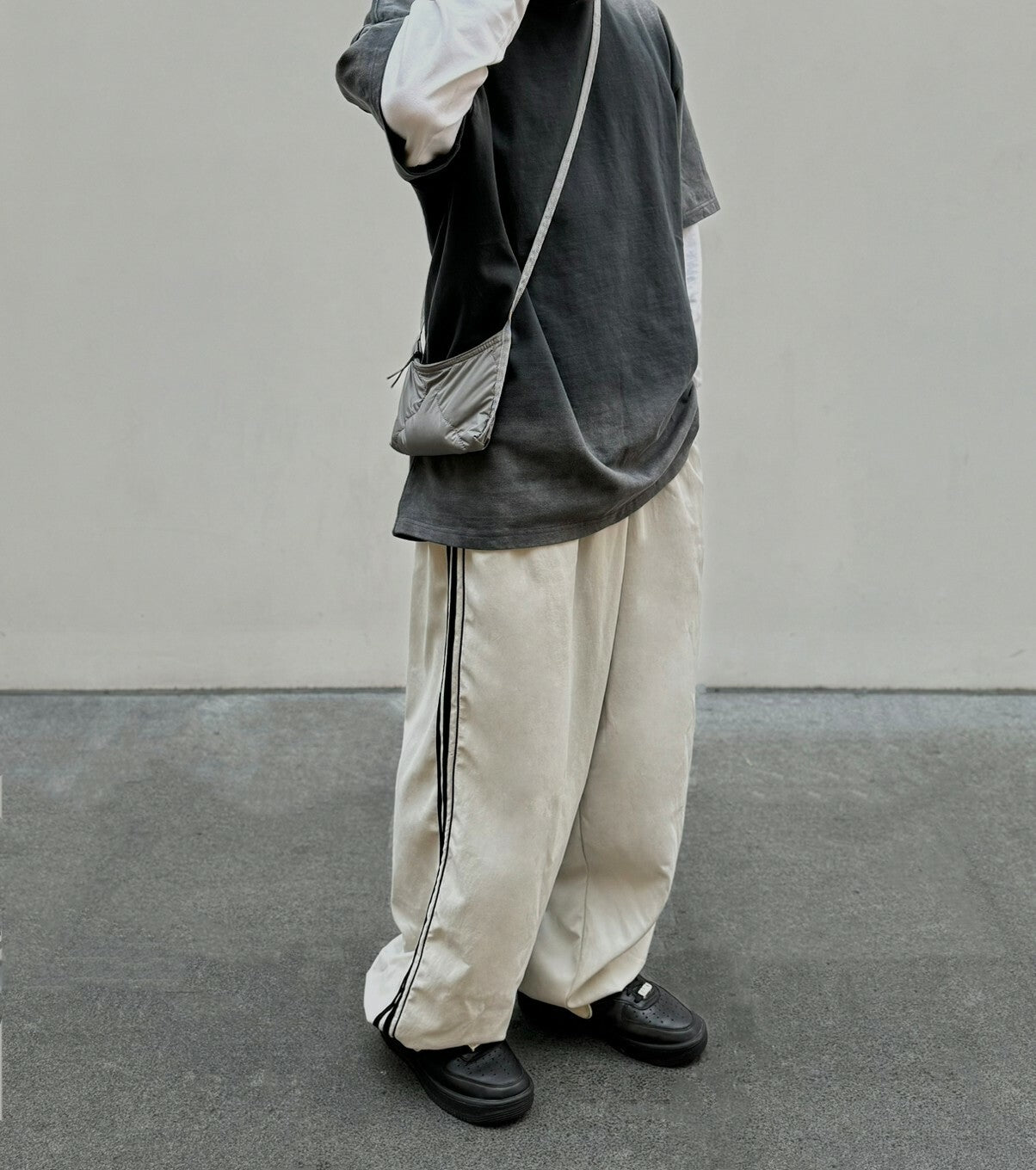 SIMON MADE BA-2312 雲朵 衍縫 輕便 小包
