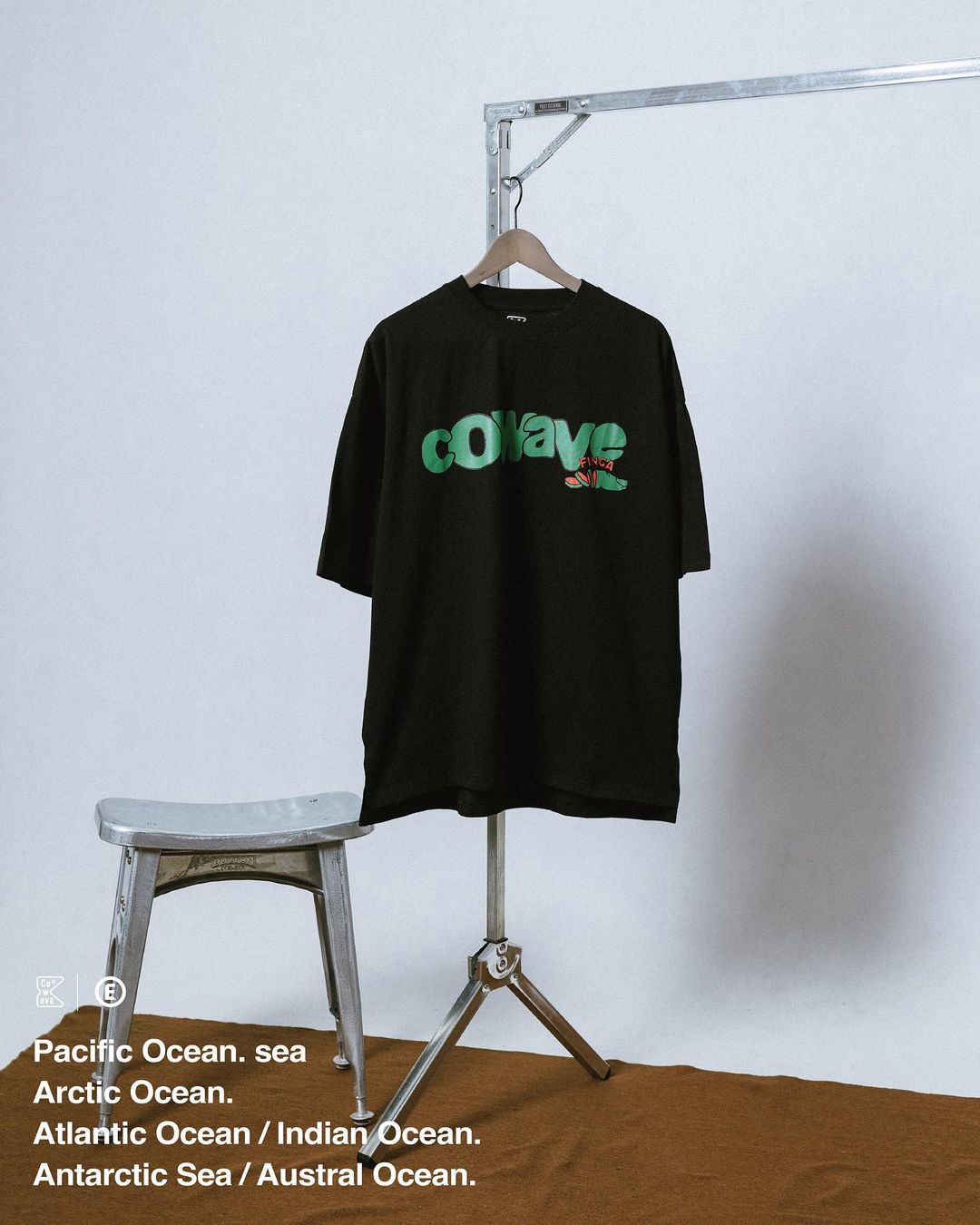 Cowave 2023-24 Fall & Winter Finger LOGO tee