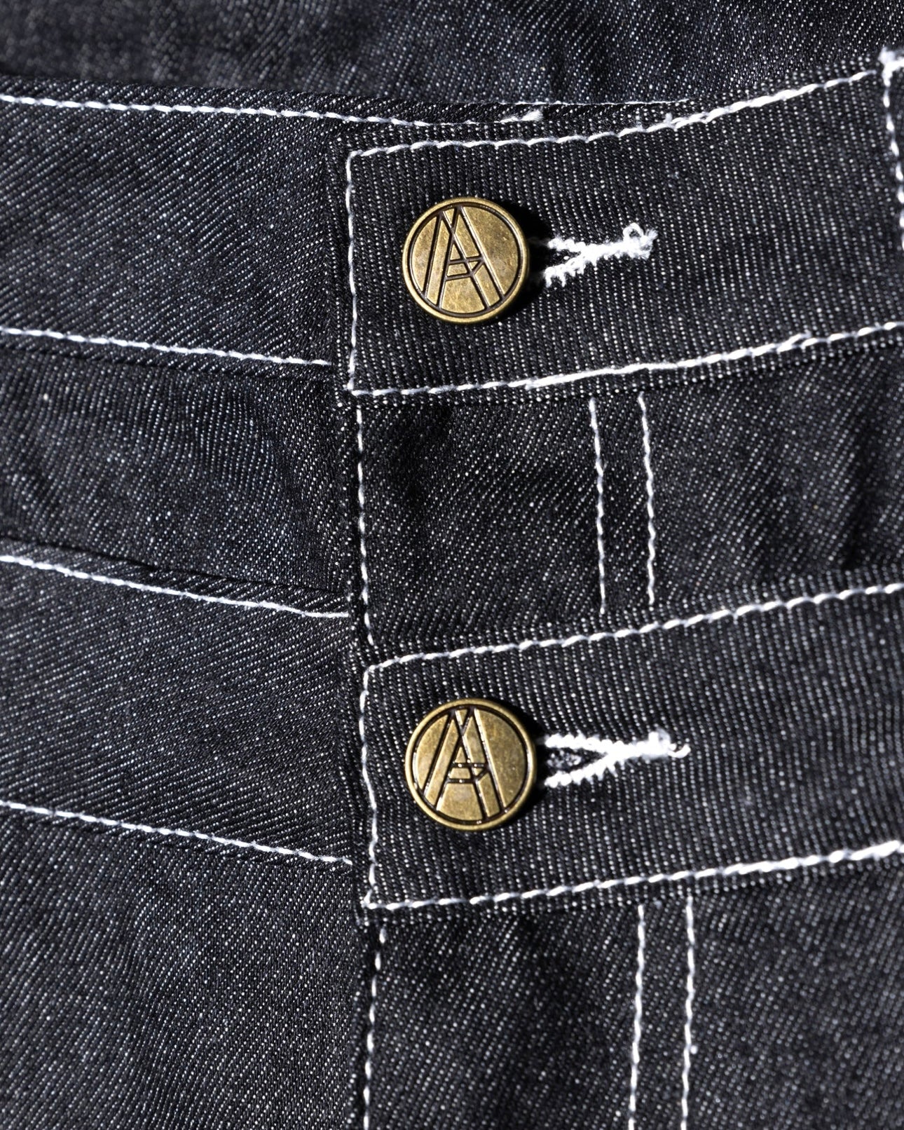 DOUBLE WAISTED JEANS