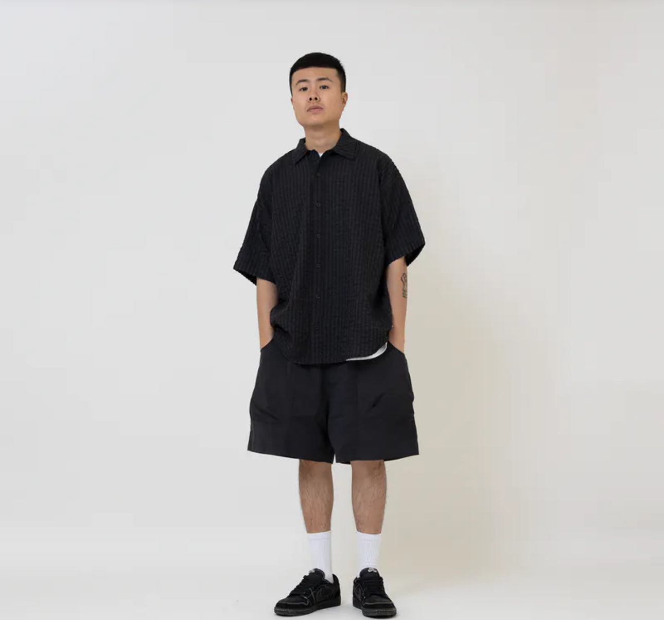 ANST 泡泡紗刺繡細格襯衫 882516