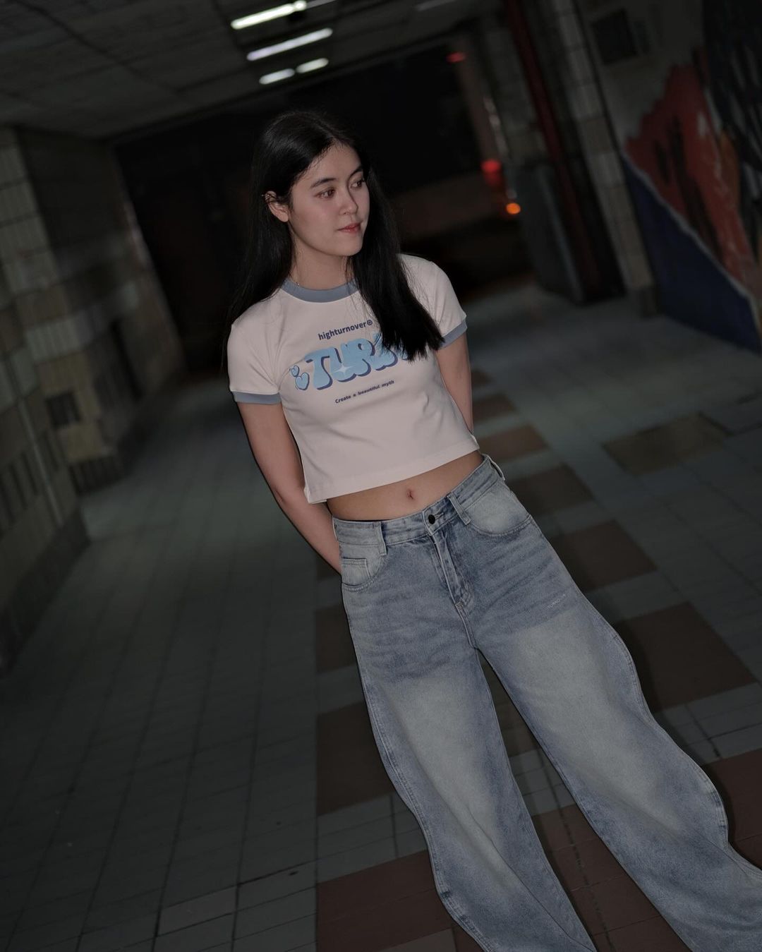 TURNOVER TURN CROP TOP