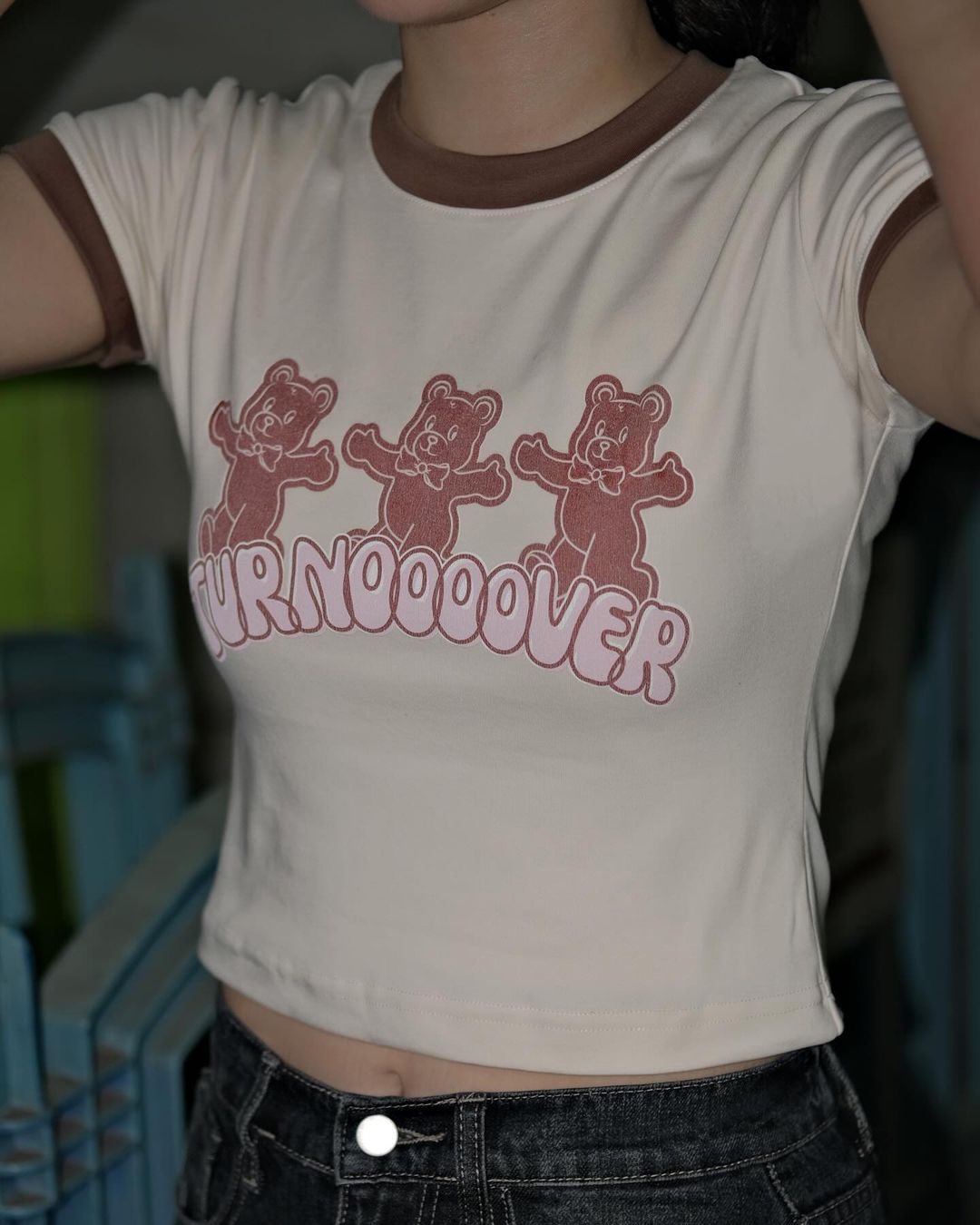 TURNOVER BEAR CROP TOP