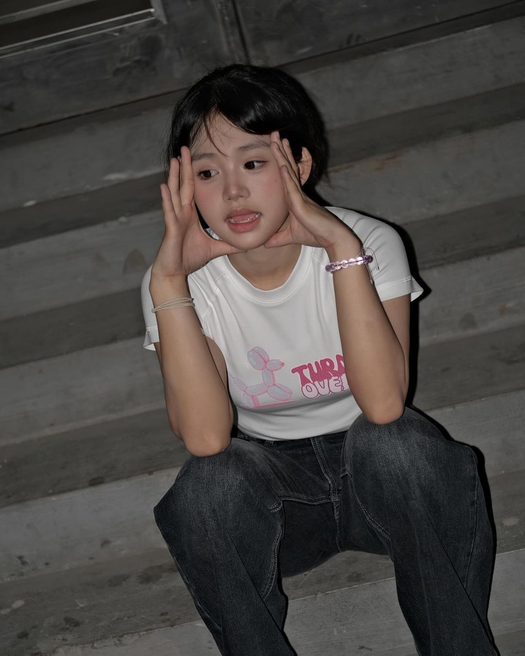 TURNOVER_CO BALLOON DOG CROP TOP