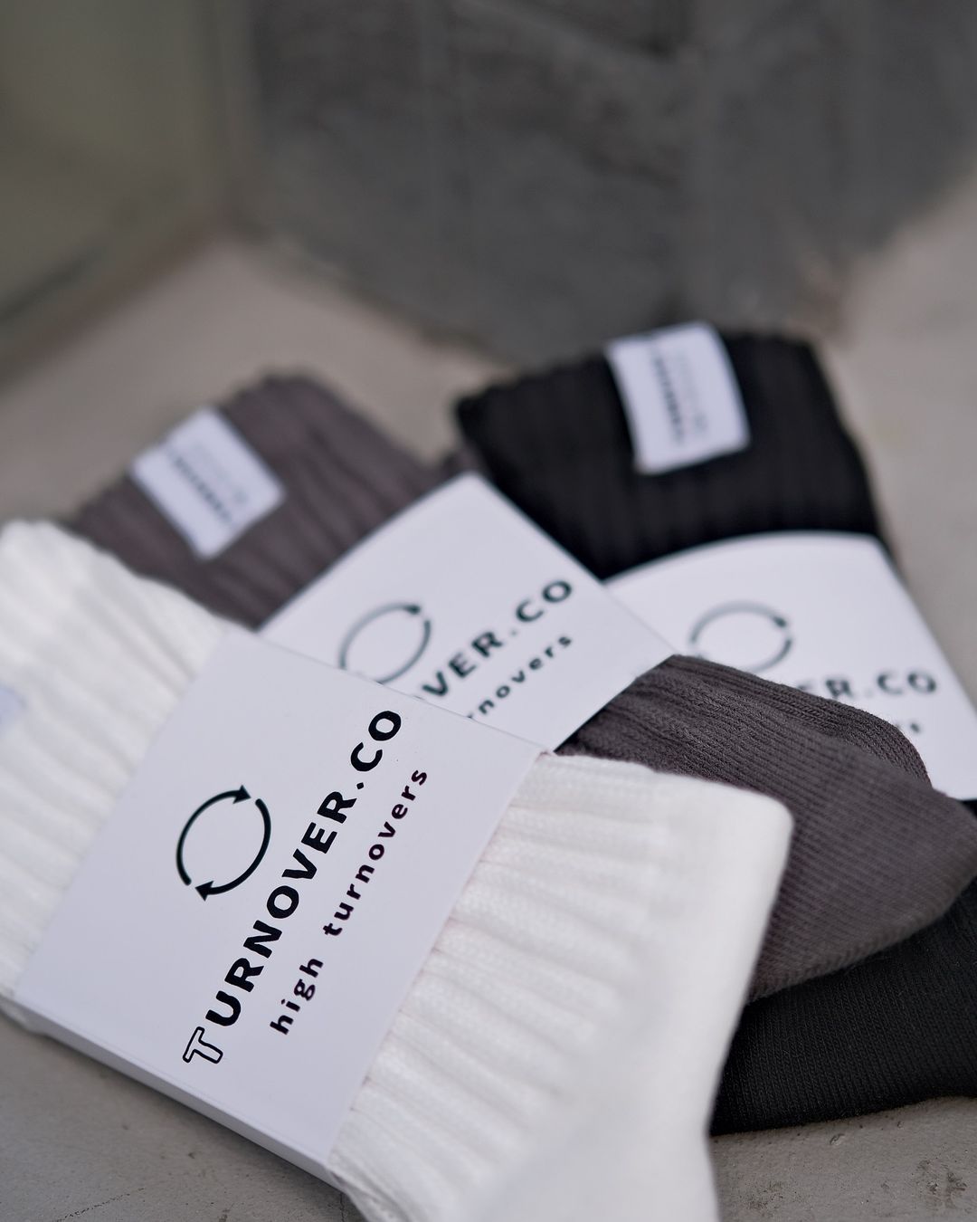 TURNOVER ESSENTIALS SOCKS