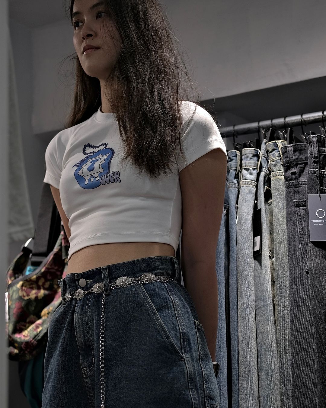 TURNOVER ELECTRONIC EGG CROP TOP