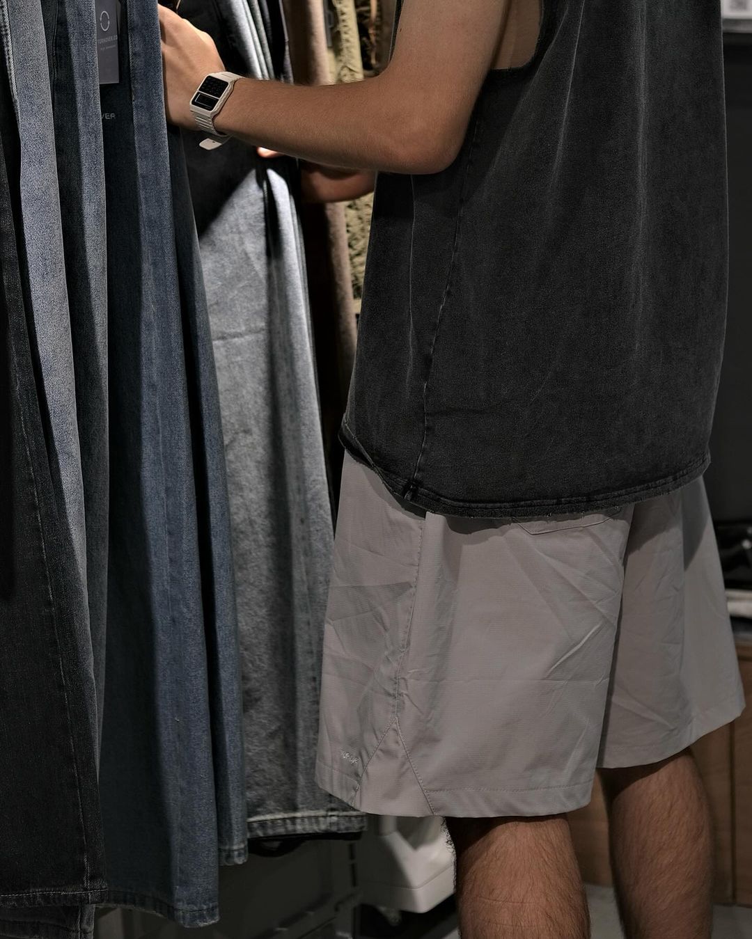 TURNOVER BAGGY SHORTS