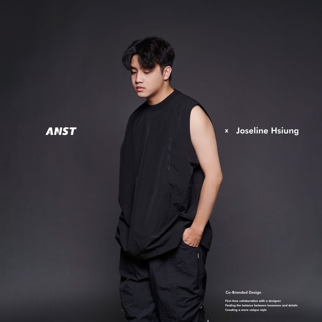 ANST X JOSELINE HSIUNG 2WAY DETACHABLE SLEEVE TEE 882409