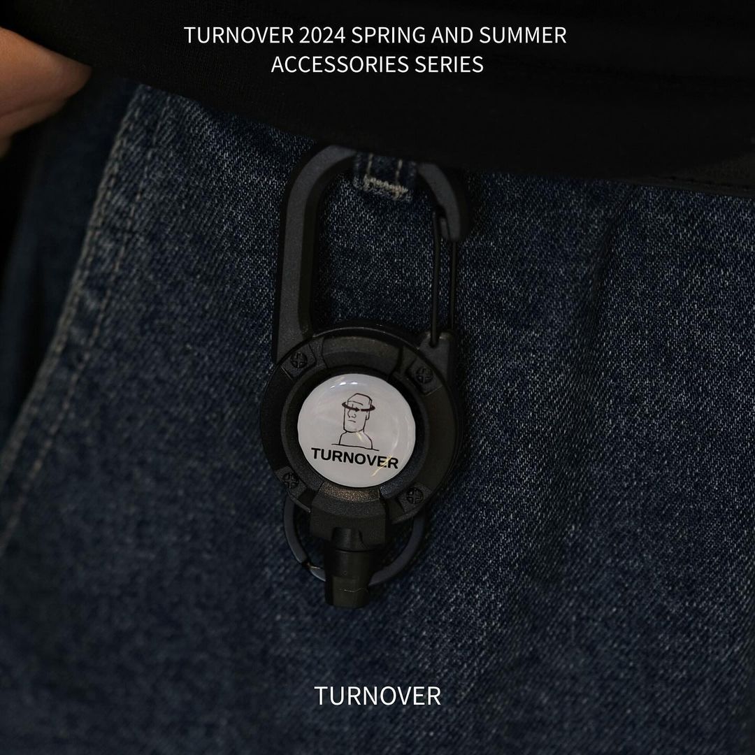 TURNOVER LANYARD