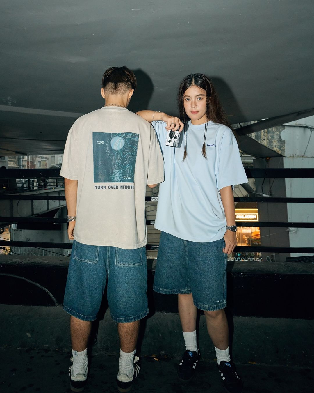 TURNOVER MOON T-SHIRT