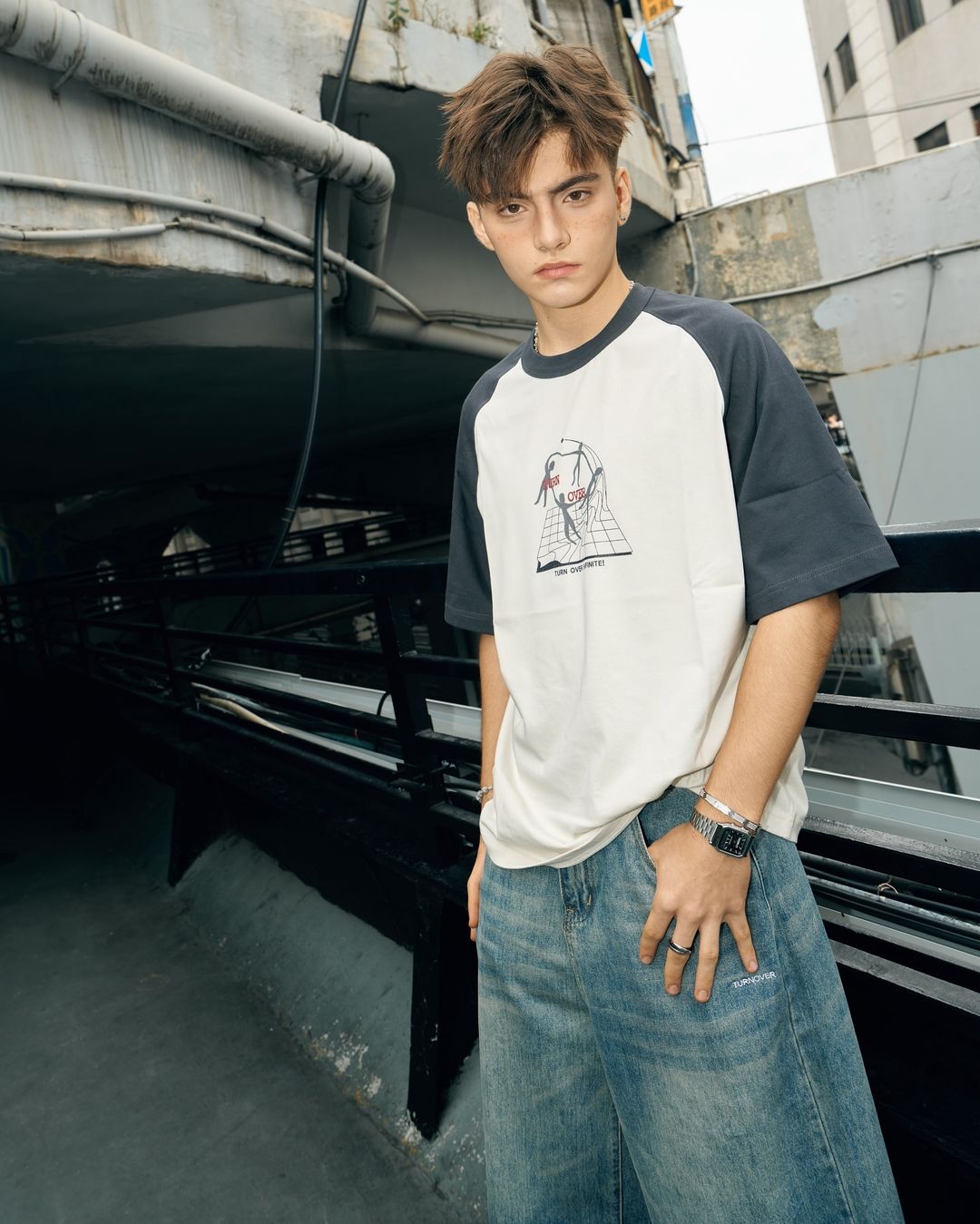 TURNOVER JAPANESE RETRO COLOR-BLOCK SHORT SLEEVE T-SHIRT